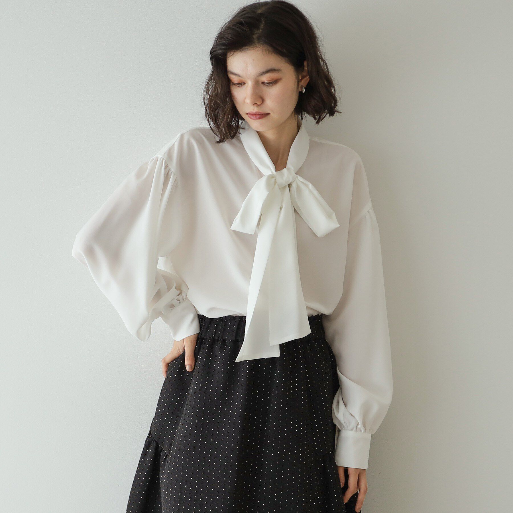 OPAQUE.CLIP「《美人百花掲載》ボリュームボウタイブラウス【洗濯機洗い可】」|シャツ・ブラウス|