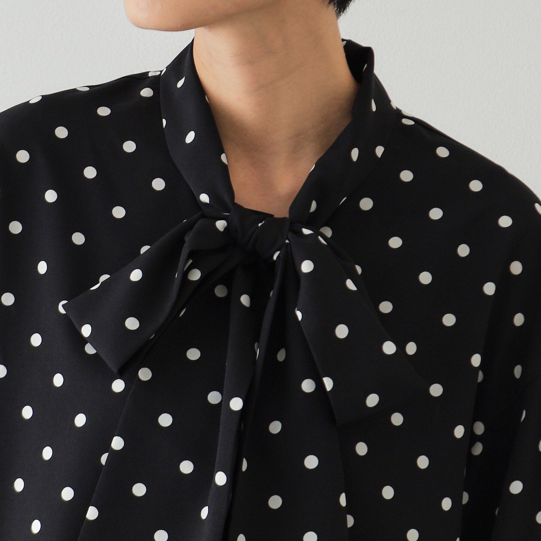 OPAQUE.CLIP「《美人百花掲載》ボリュームボウタイブラウス【洗濯機洗い可】」|シャツ・ブラウス|