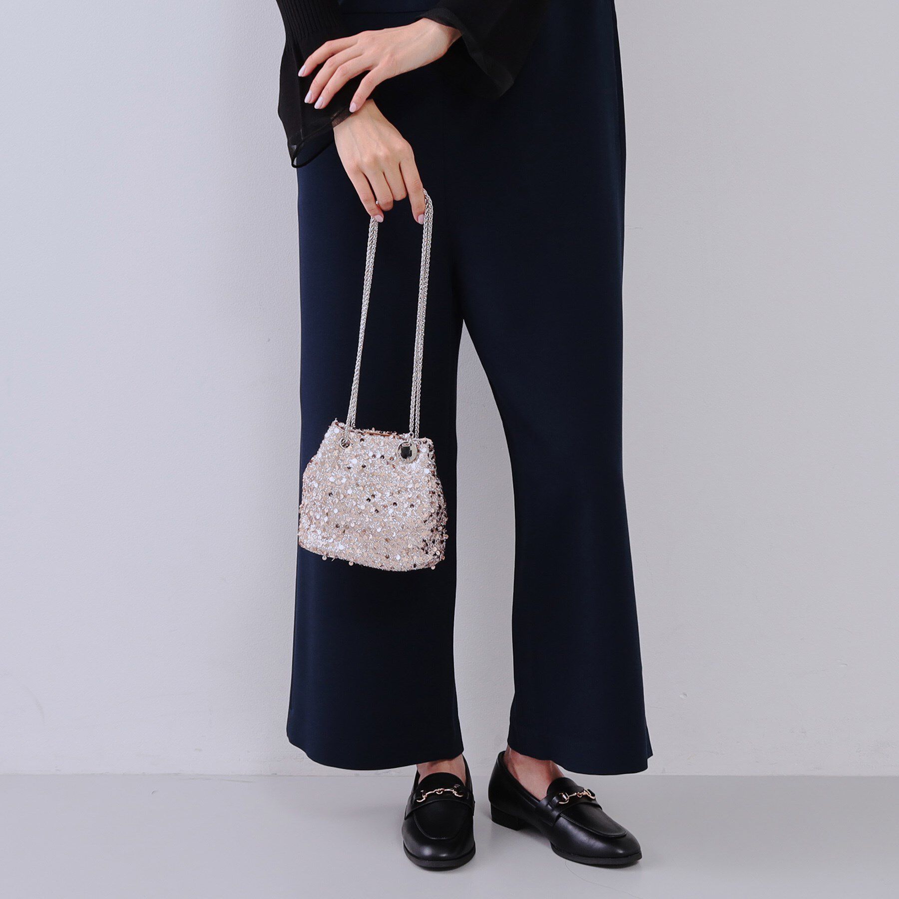 OPAQUE.CLIP「【6色展開】シャイニー素材巾着ミニショルダーバッグ」|ショルダー・メッセンジャー|