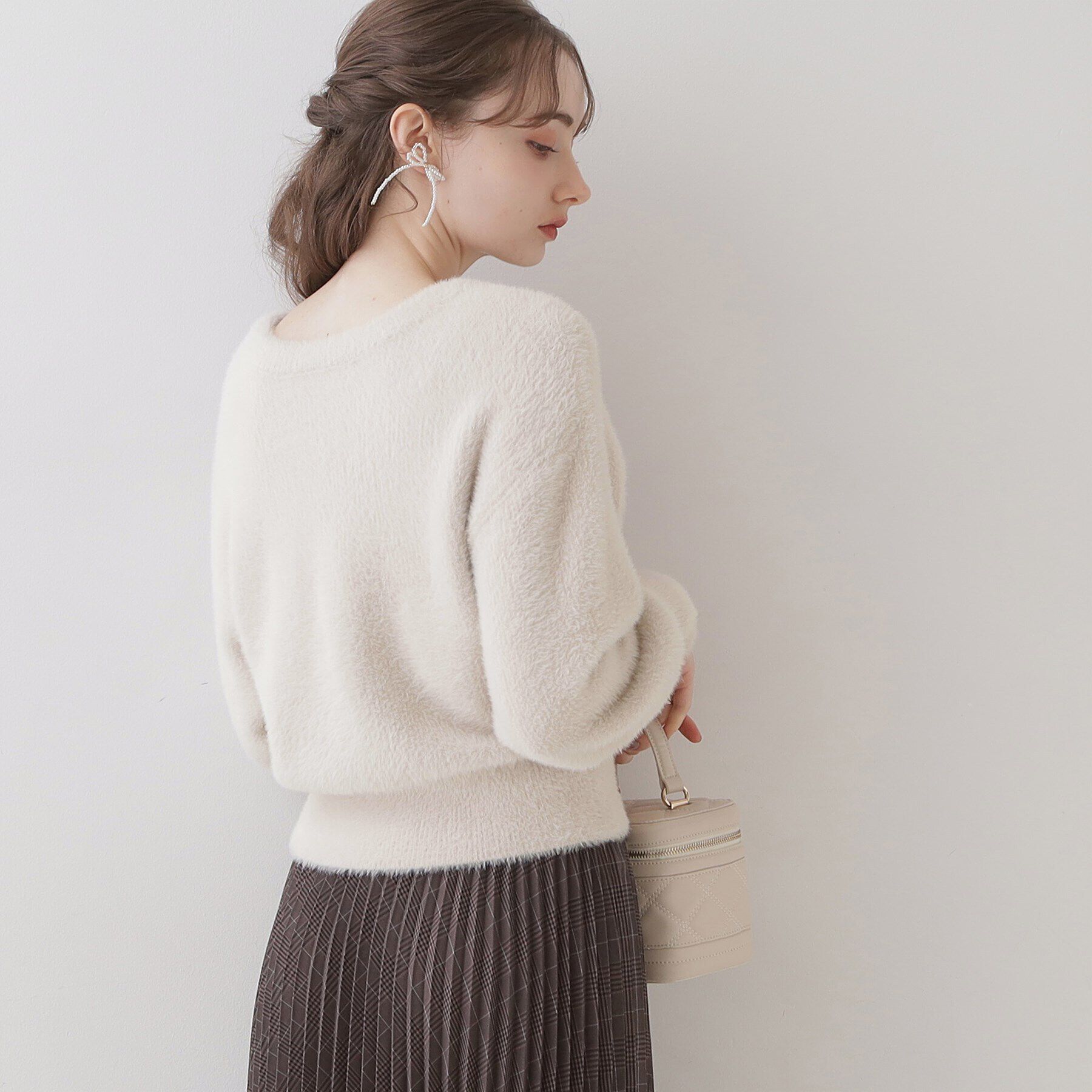 Couture broach「【ほろ甘・ふわふわ】前後2WAYフェザーカーディガン」|カーディガン|