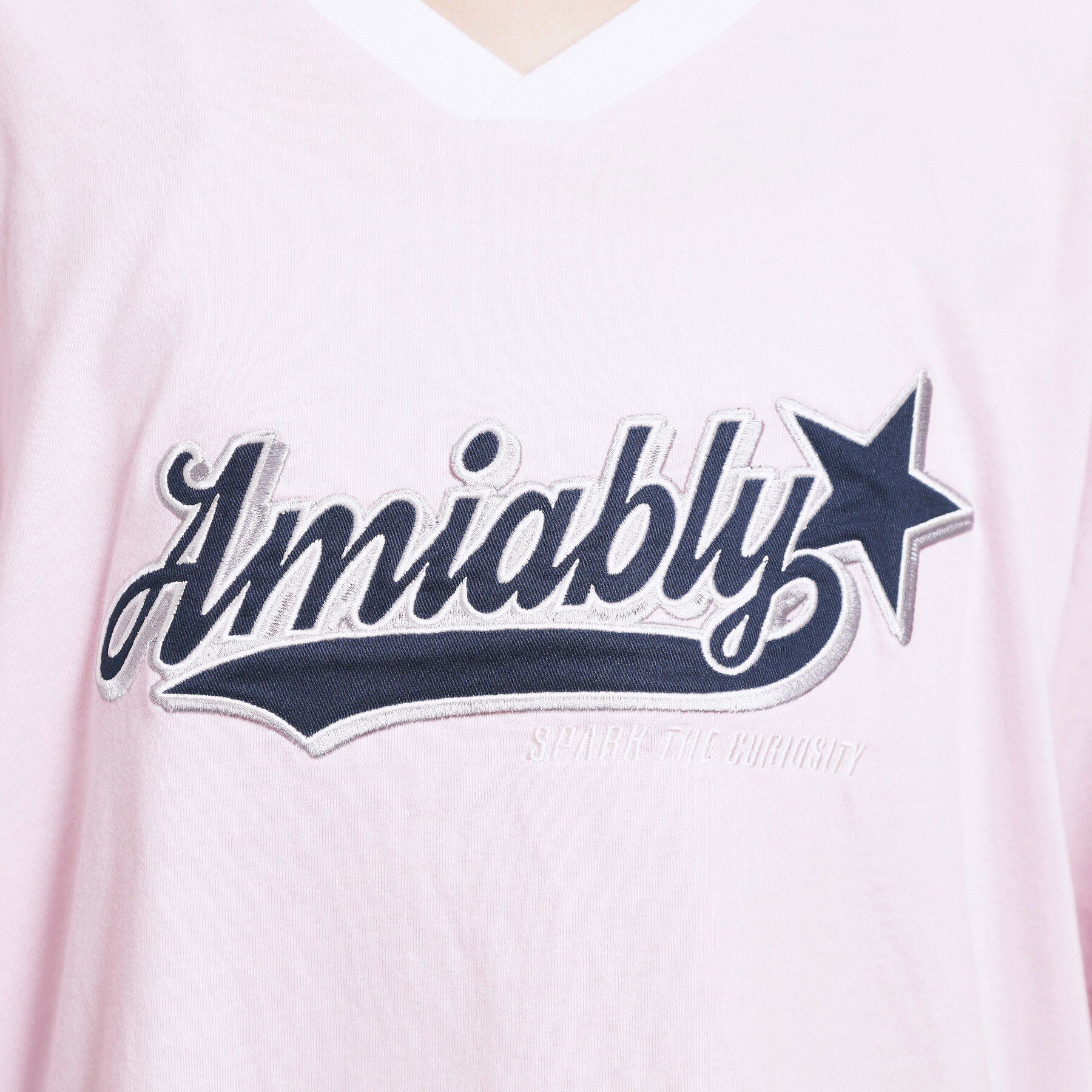 PINK-latte「Vネック衿付きアップリケビッグTシャツ」|Tシャツ・カットソー|