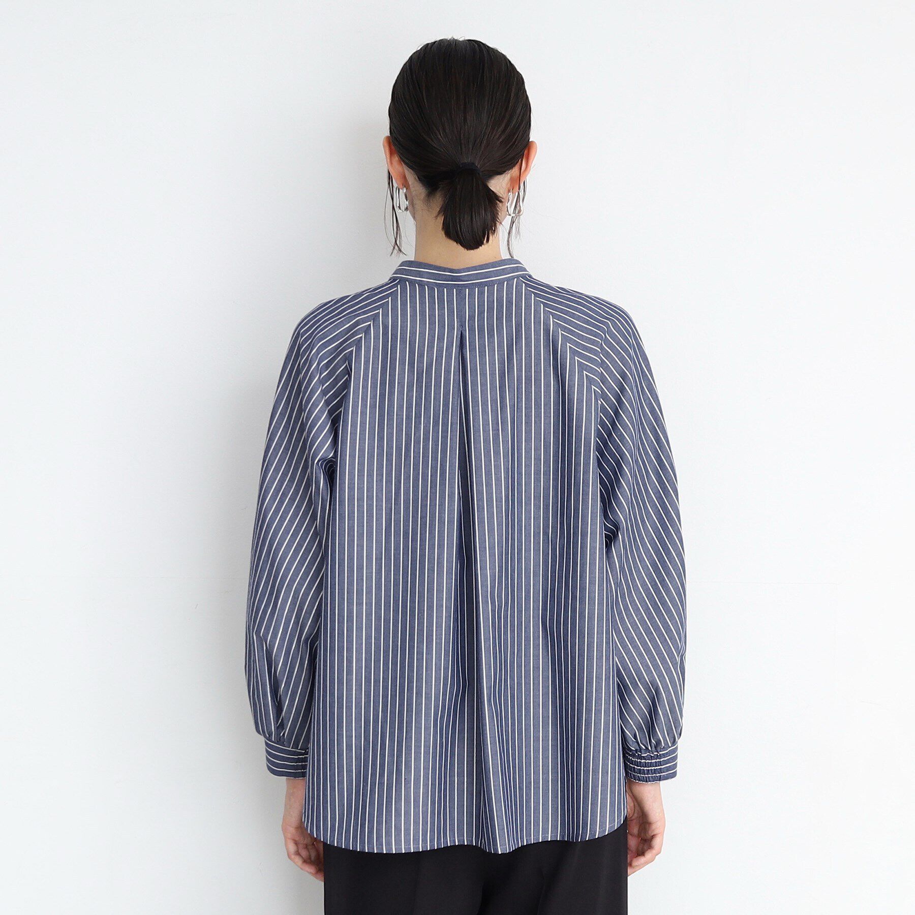 THE SHOP TK「【着映え/洗濯機OK/クラシカルに】ラメストライプシャツ」|シャツ・ブラウス|