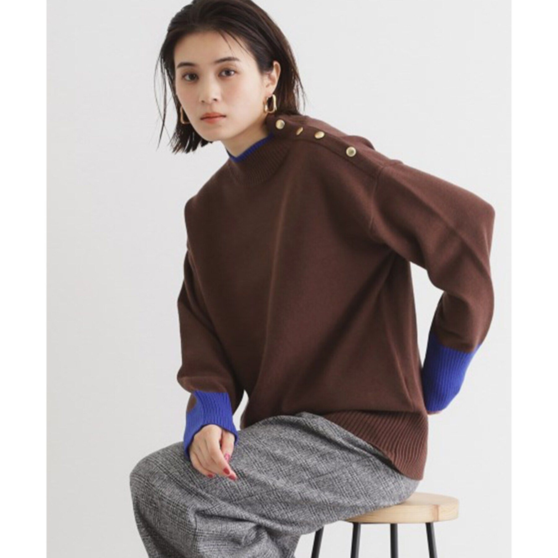 THE SHOP TK「【毛玉になりにくい／静電気防止】配色肩ボタンハイネックニット／洗える」|ニット・セーター|