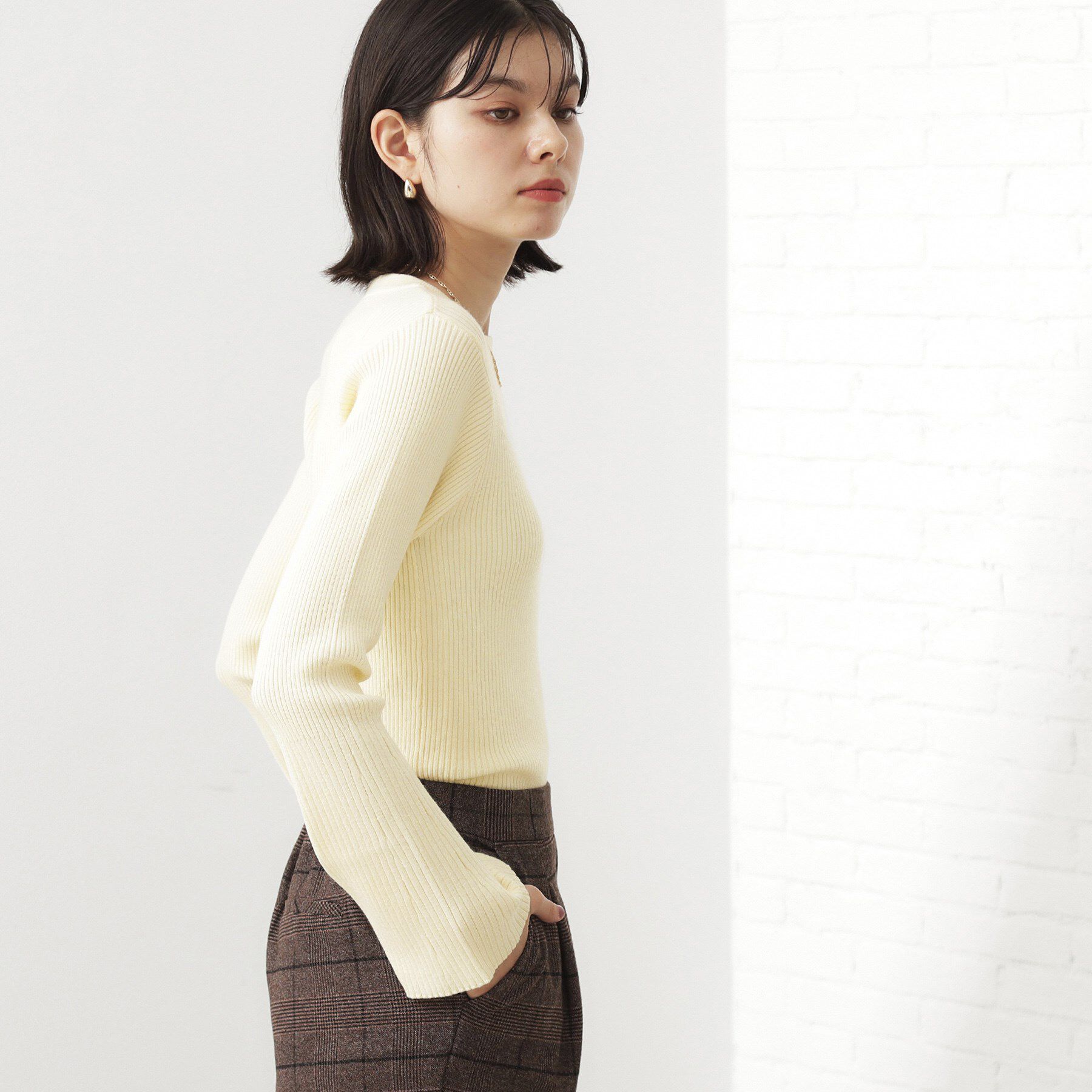 THE SHOP TK「【品よく魅せる】フレアスリーブ リブニット/毛玉になりにくい/静電気防止/洗濯機OK」|ニット・セーター|