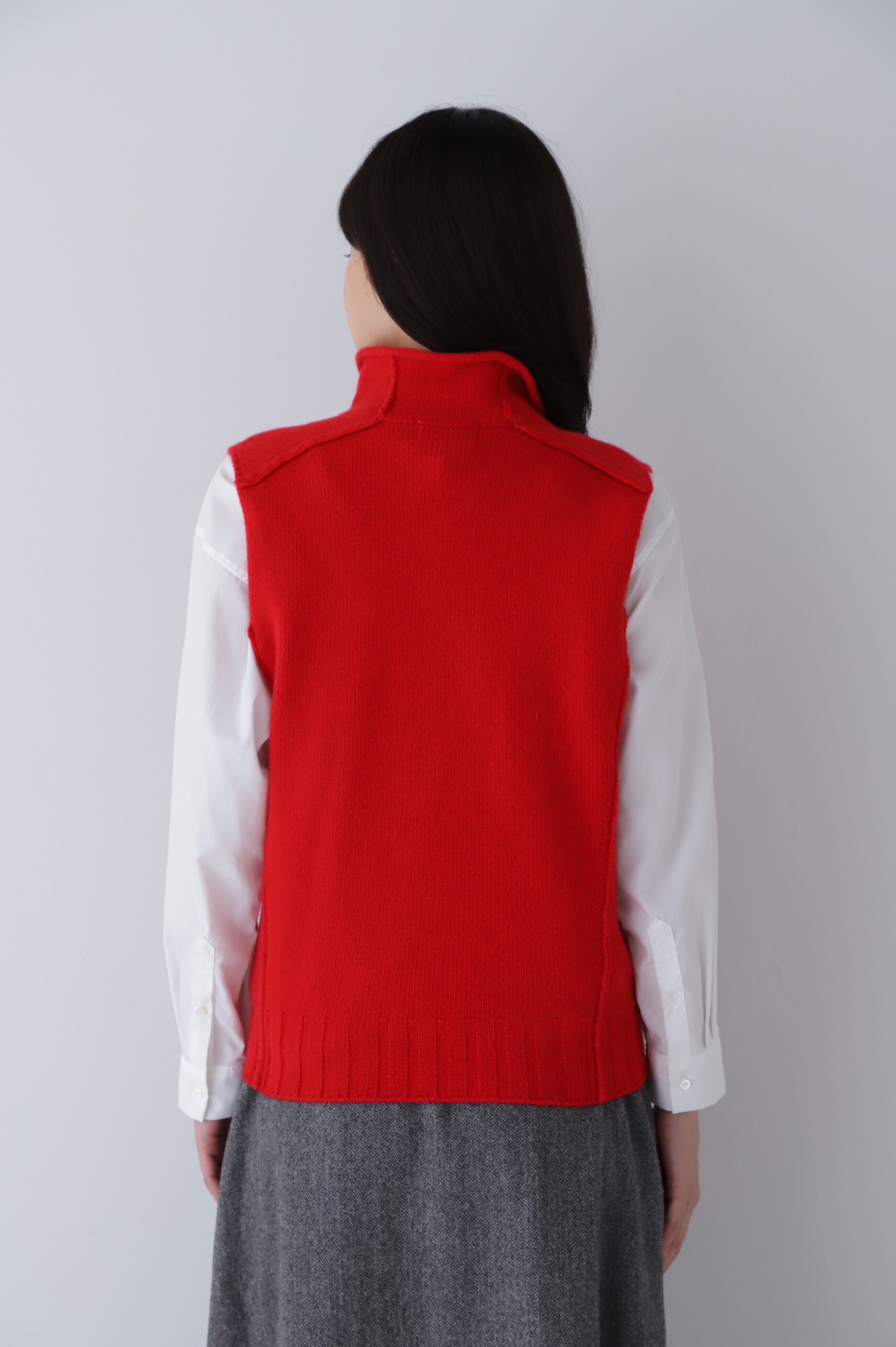  「◆アウトリンキングハイネックベスト」|ニット・セーター|