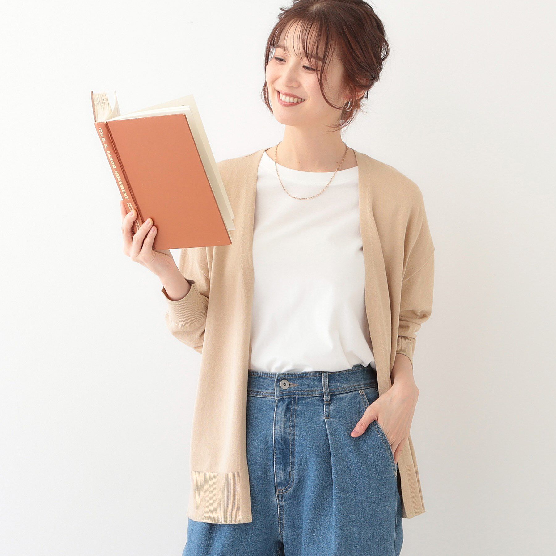 SHOO･LA･RUE「【S-LL】リブのラメが華やかな トッパー ニットカーディガン」|カーディガン|ベージュ(052)