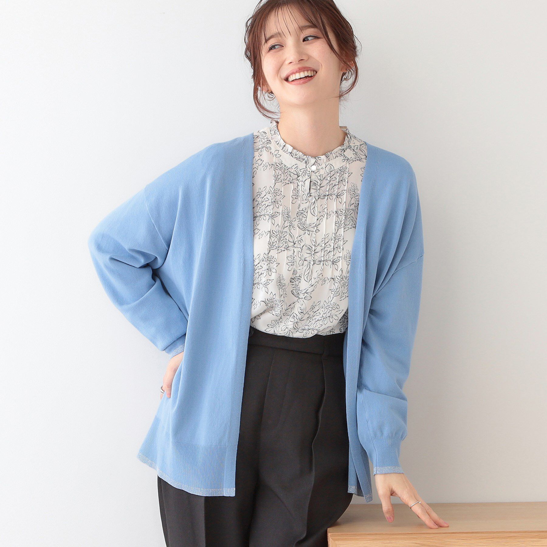 SHOO･LA･RUE「【S-LL】リブのラメが華やかな トッパー ニットカーディガン」|カーディガン|ブルー(092)