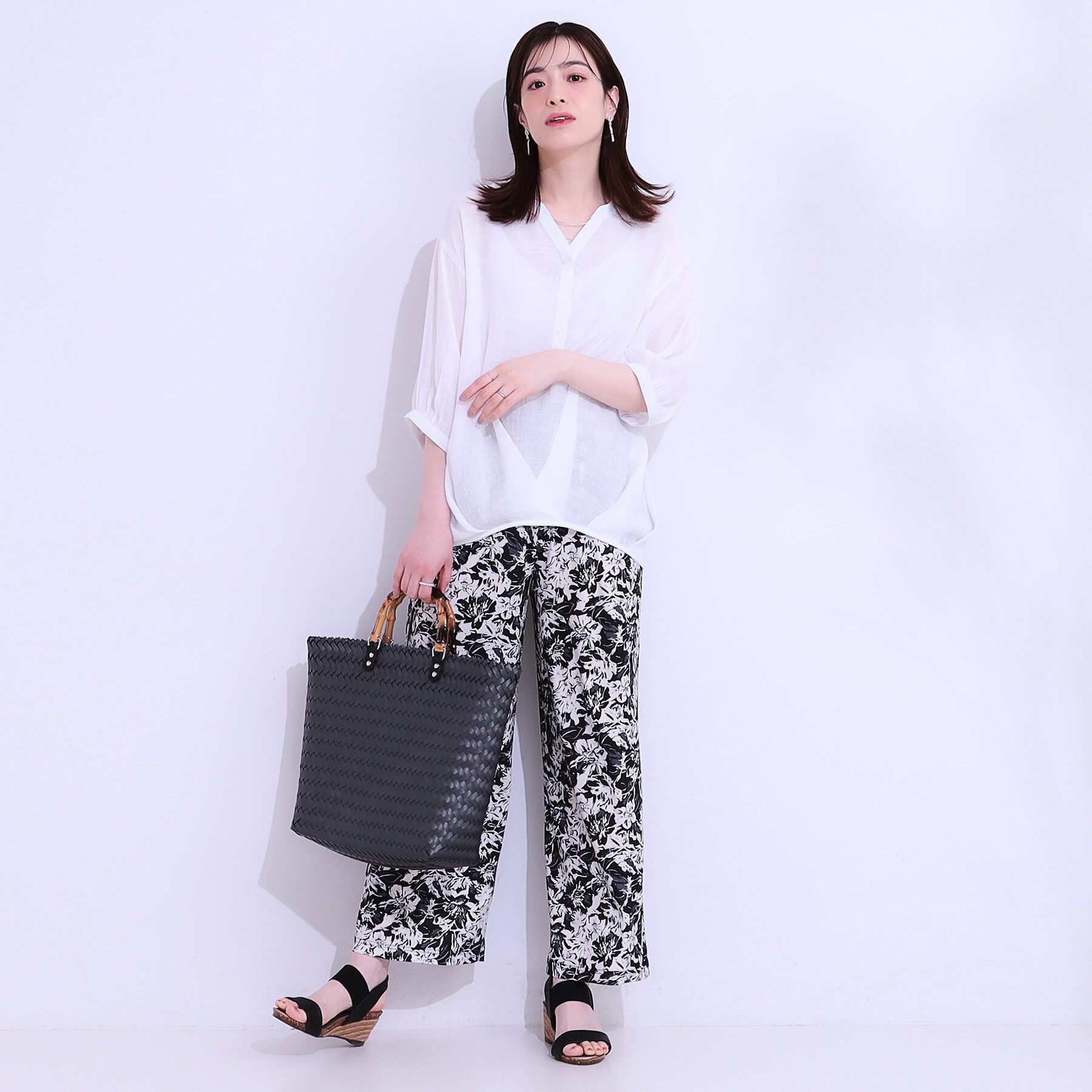 SHOO･LA･RUE「【S-LL】インせず腰回りすっきり フロントタックブラウス」|シャツ・ブラウス|