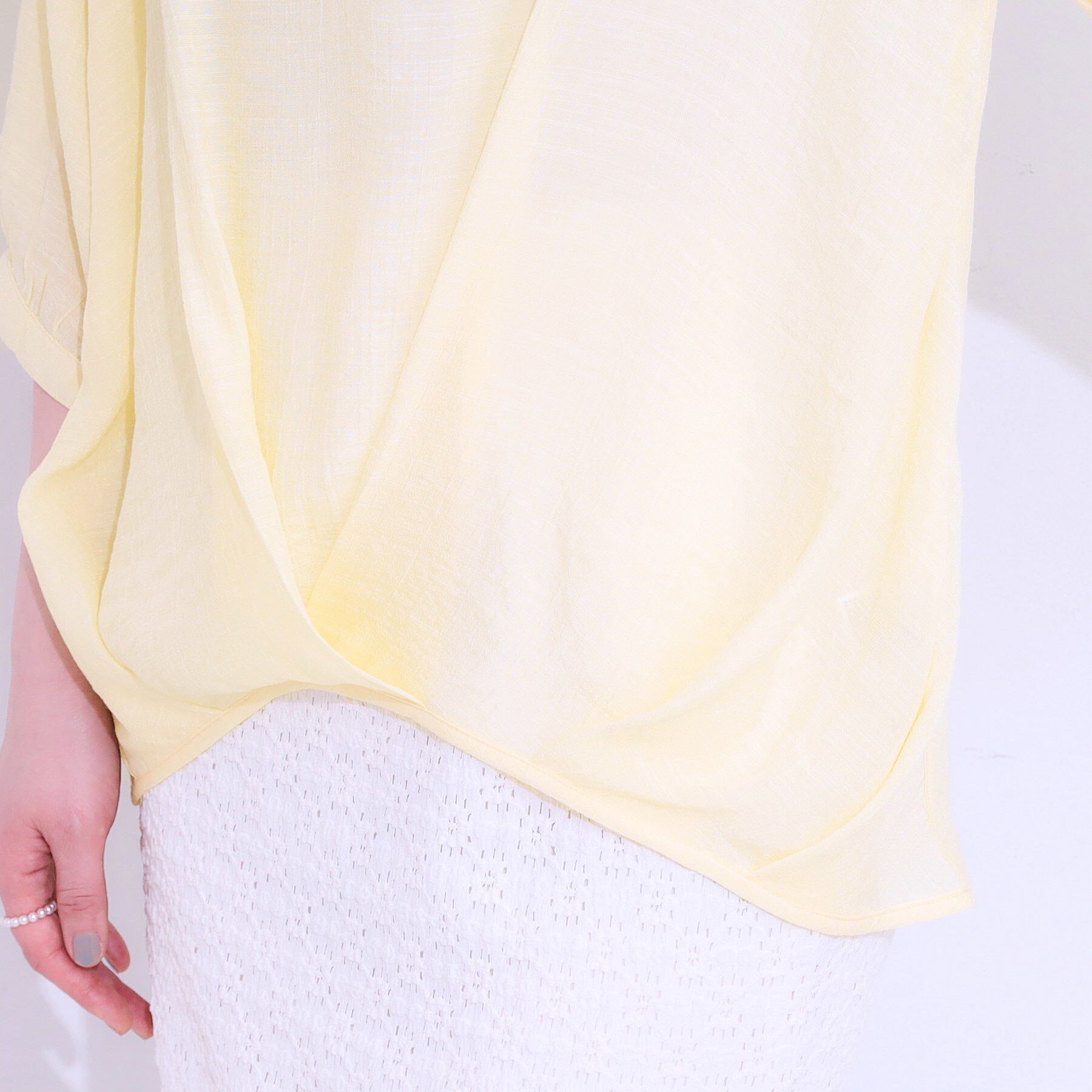 SHOO･LA･RUE「【S-LL】インせず腰回りすっきり フロントタックブラウス」|シャツ・ブラウス|