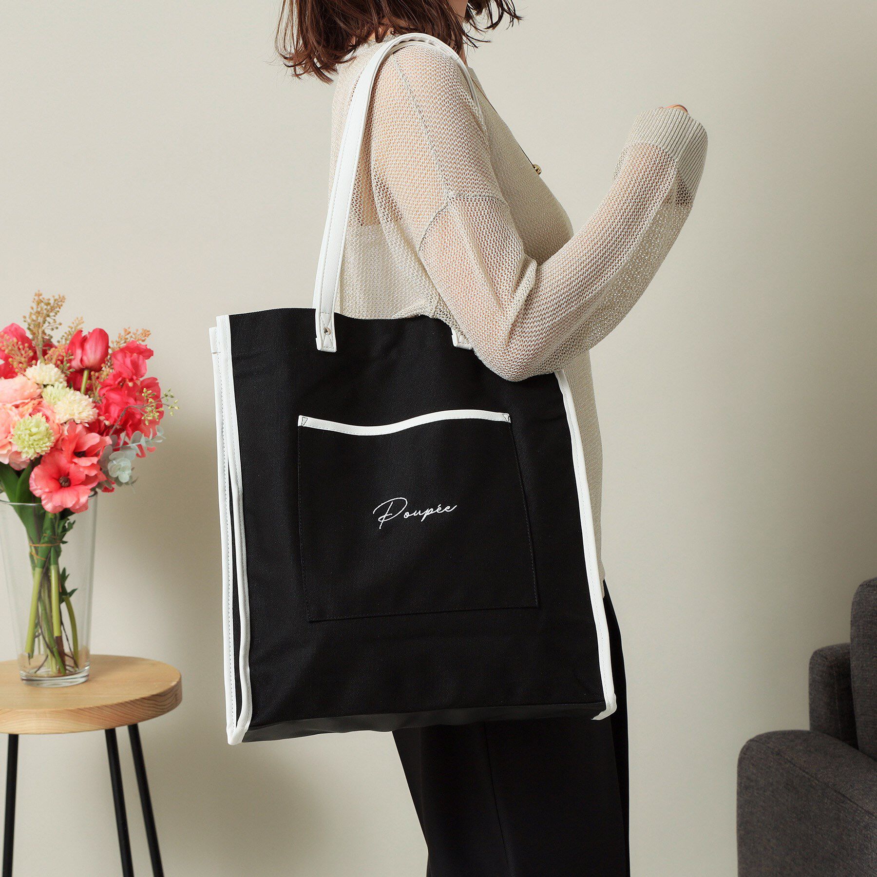 ITS&rsquo;DEMO「【推し活／A4対応】合皮パイピングキャンバストート」|トートバッグ|ブラック(419)