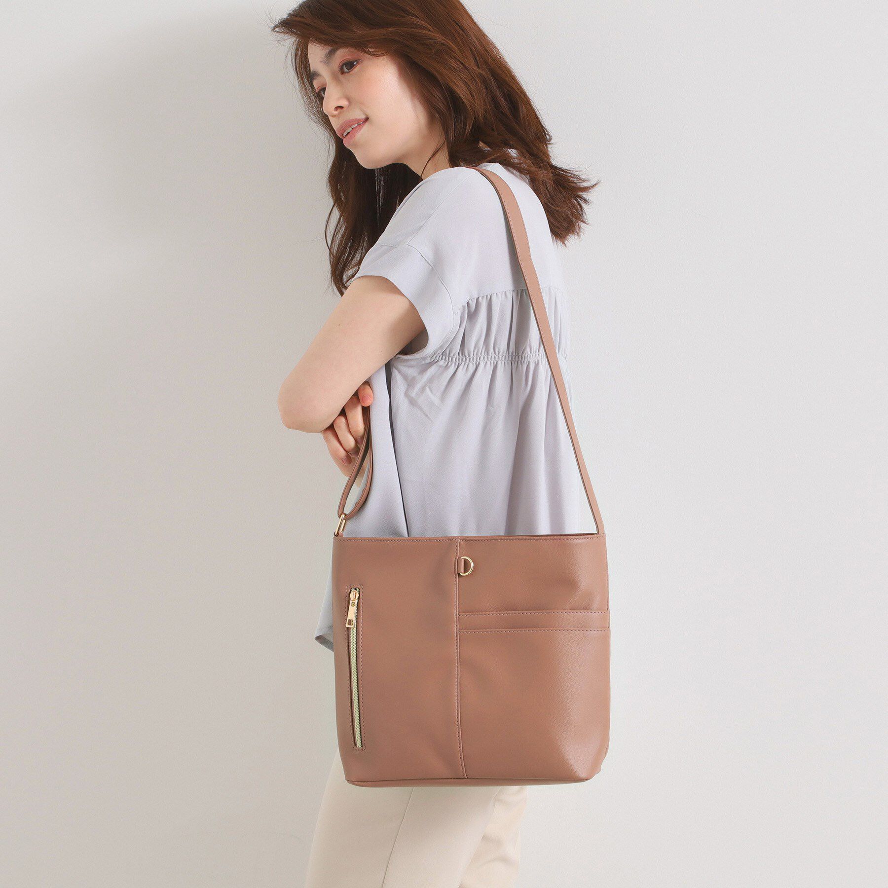 ITS&rsquo;DEMO「【8ポケット】フロントポケットショルダー」|ショルダー・メッセンジャー|