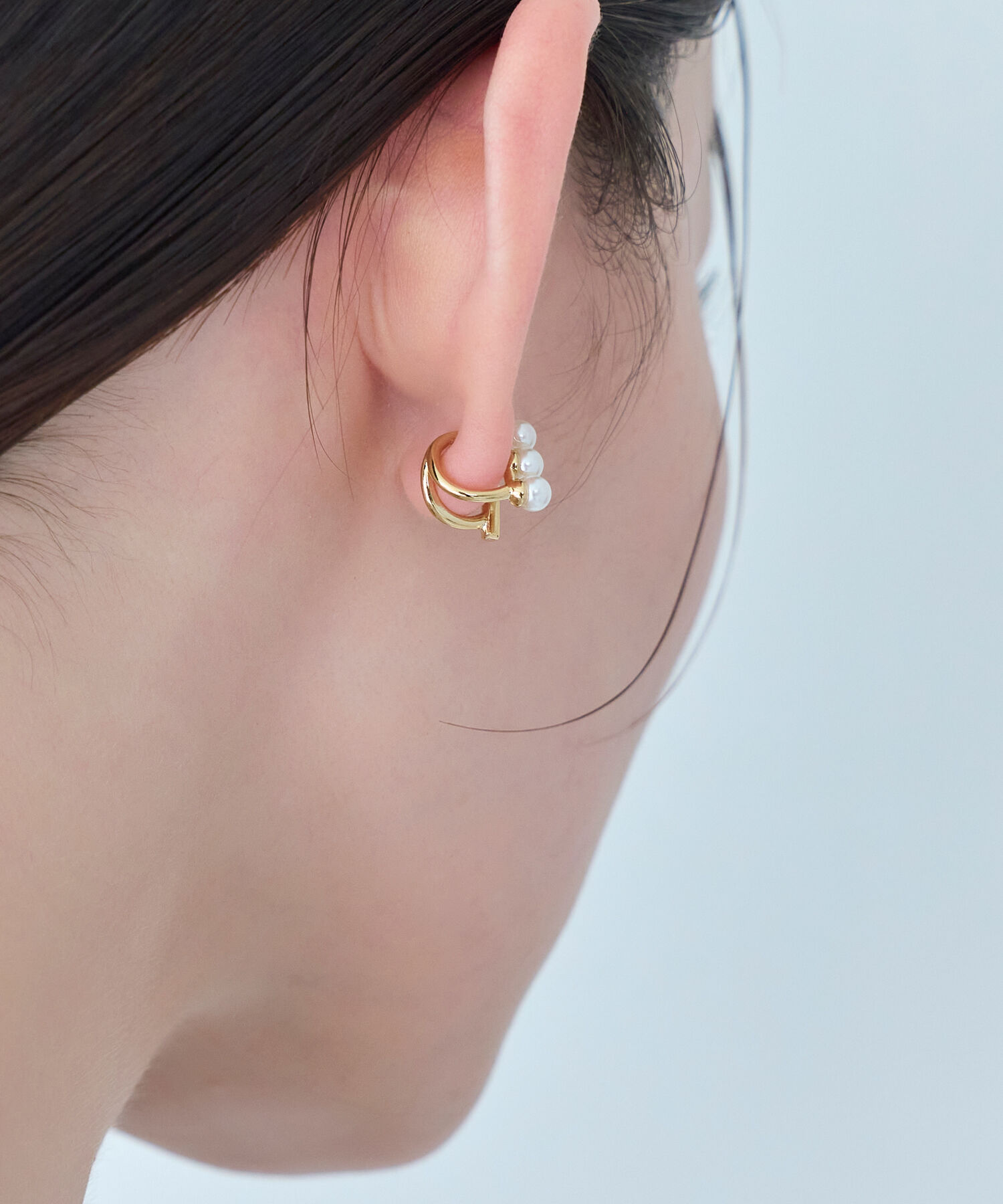 Phoebe「【シリーズ累計販売15000点突破！】ダブルデコレイトカフイヤリング　ゴールド」|イヤリング|