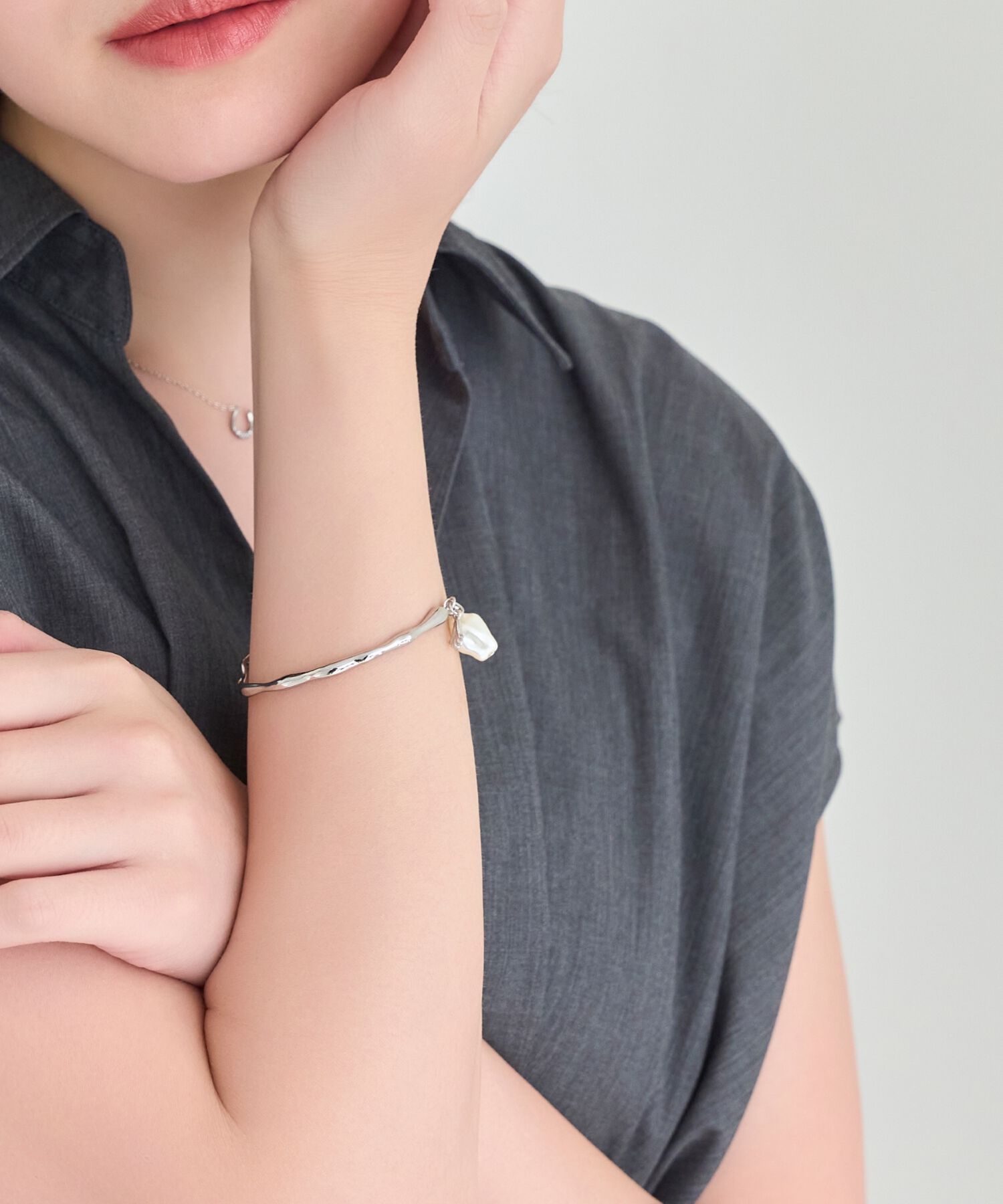 Phoebe「フロウラインメタルブレスレット　シルバー」|ブレスレット・バングル|