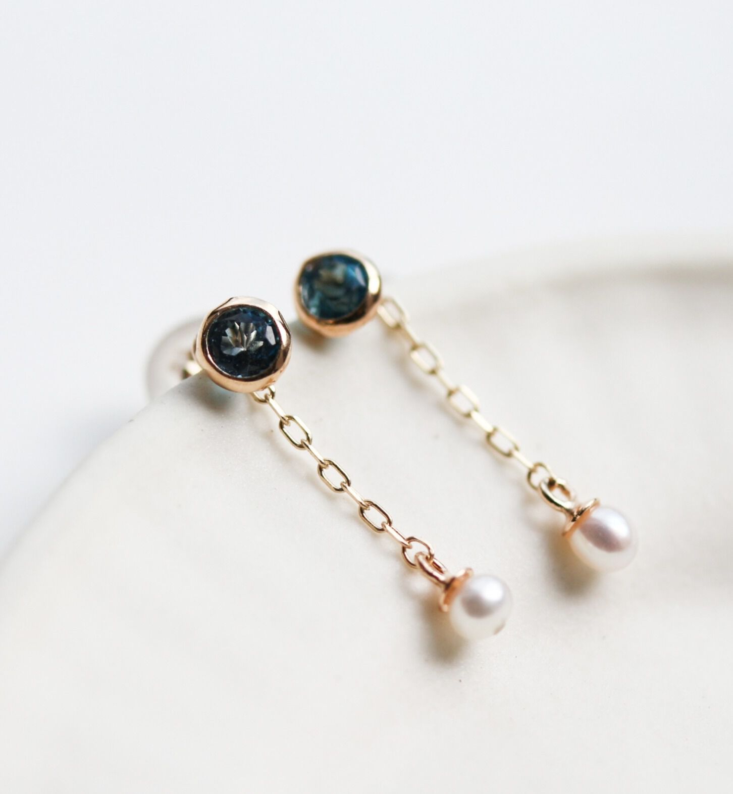  「ロンドンブルートパーズ / パール ピアス | K10YG」|ピアス|K10 イエローゴールド