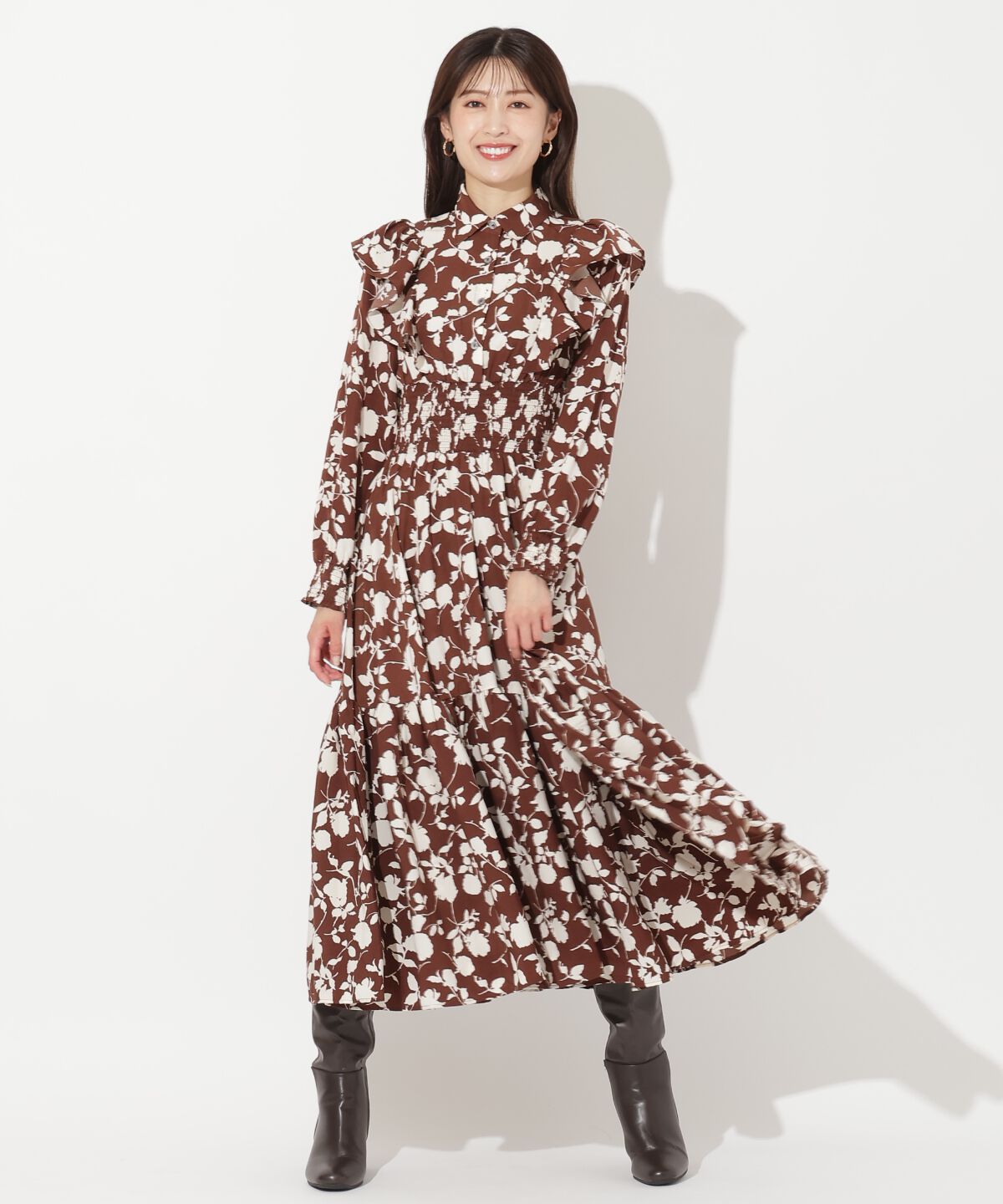 アンドクチュール「ワンカラーフラワーシャーリングワンピース」|ワンピース|