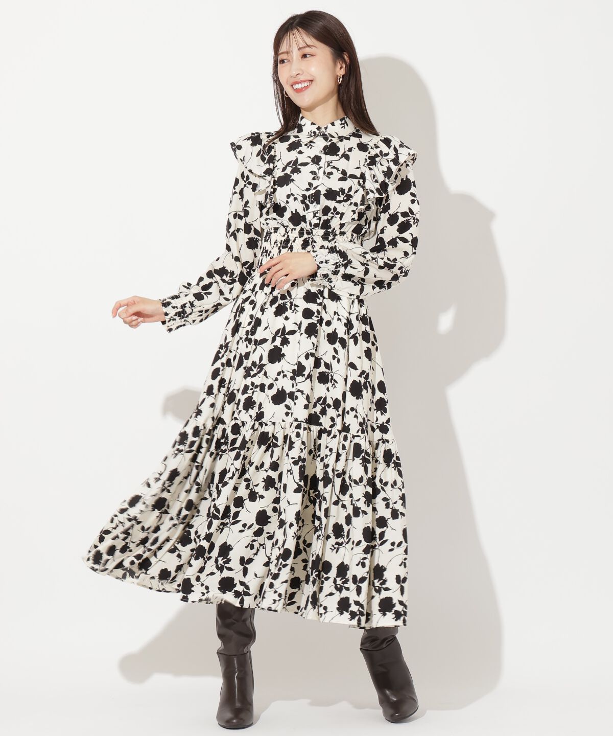 アンドクチュール「ワンカラーフラワーシャーリングワンピース」|ワンピース|