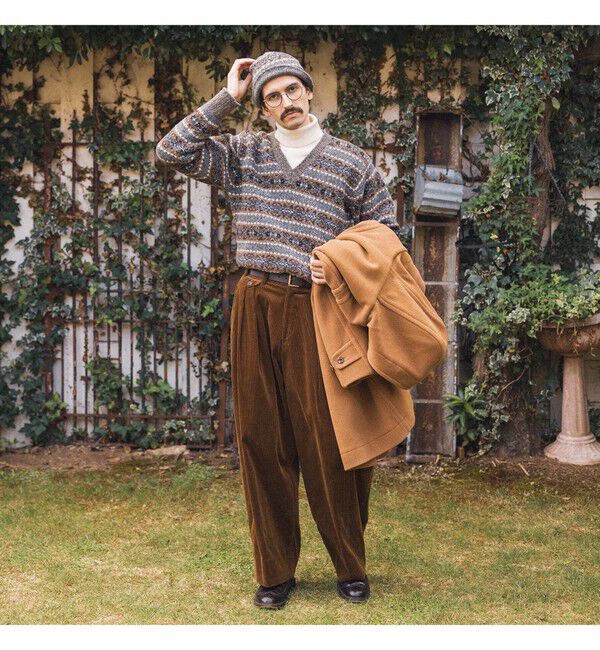 BEAMS PLUS「【別注】Jamieson&rsquo;s / Fairisle Deep V-Neck Sweater」|ニット・セーター|