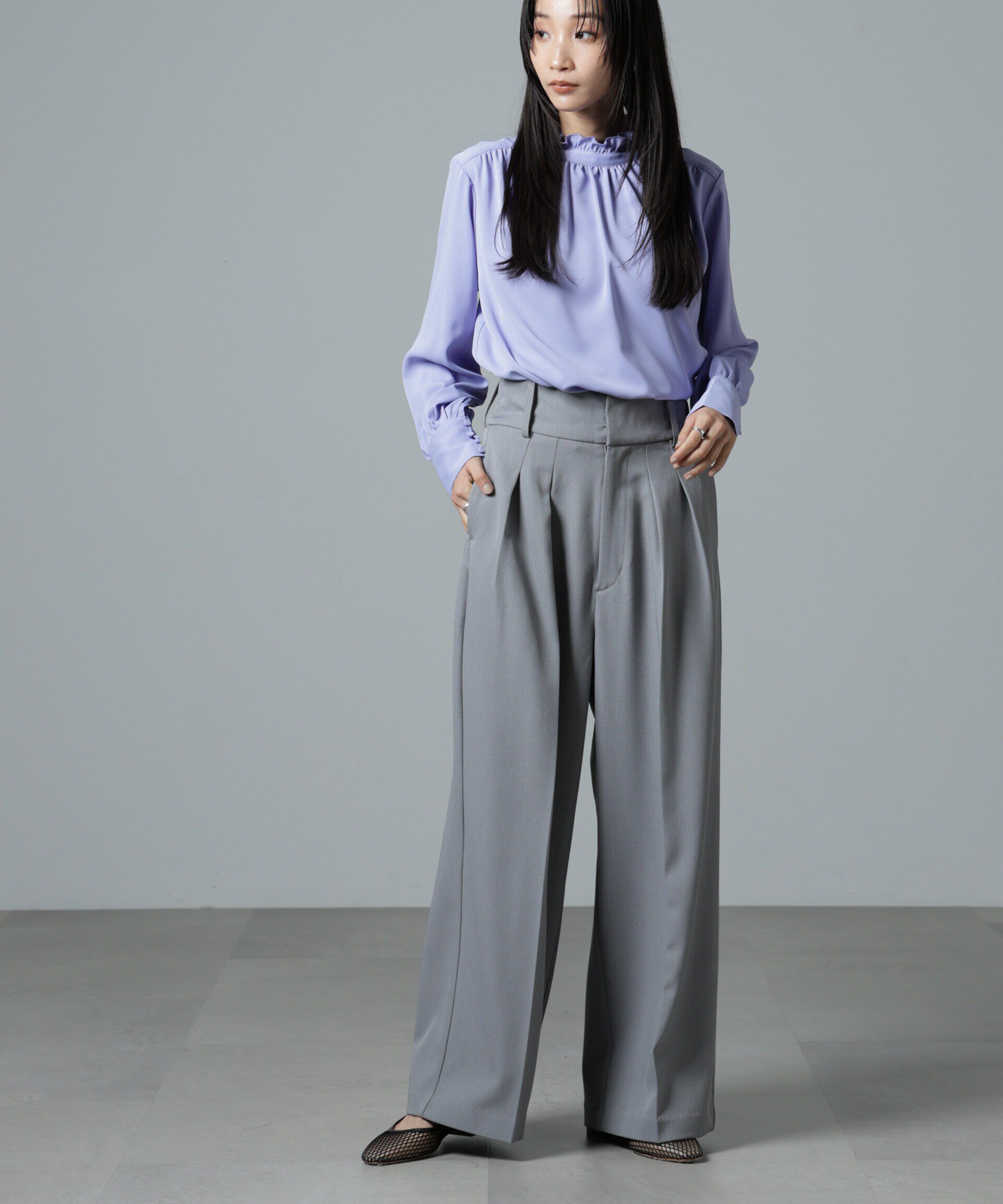 nano･universe「ハイウエスト2タックワイドパンツ」|チノ|