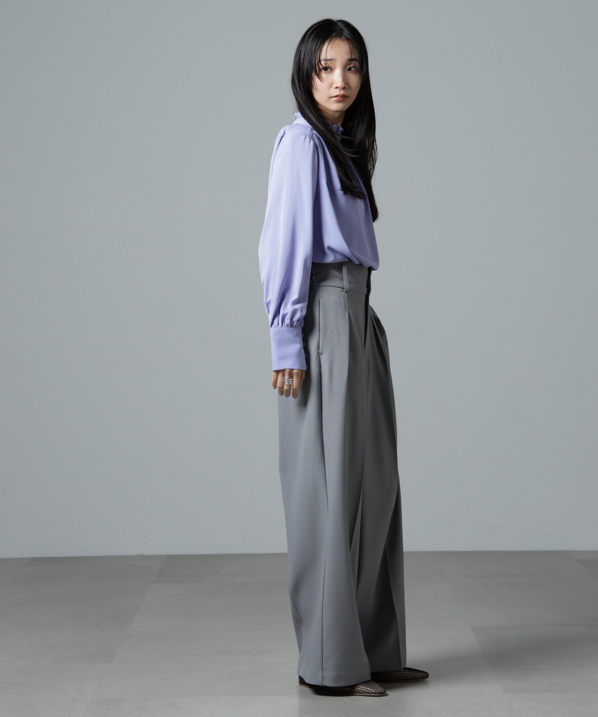 nano･universe「ハイウエスト2タックワイドパンツ」|チノ|