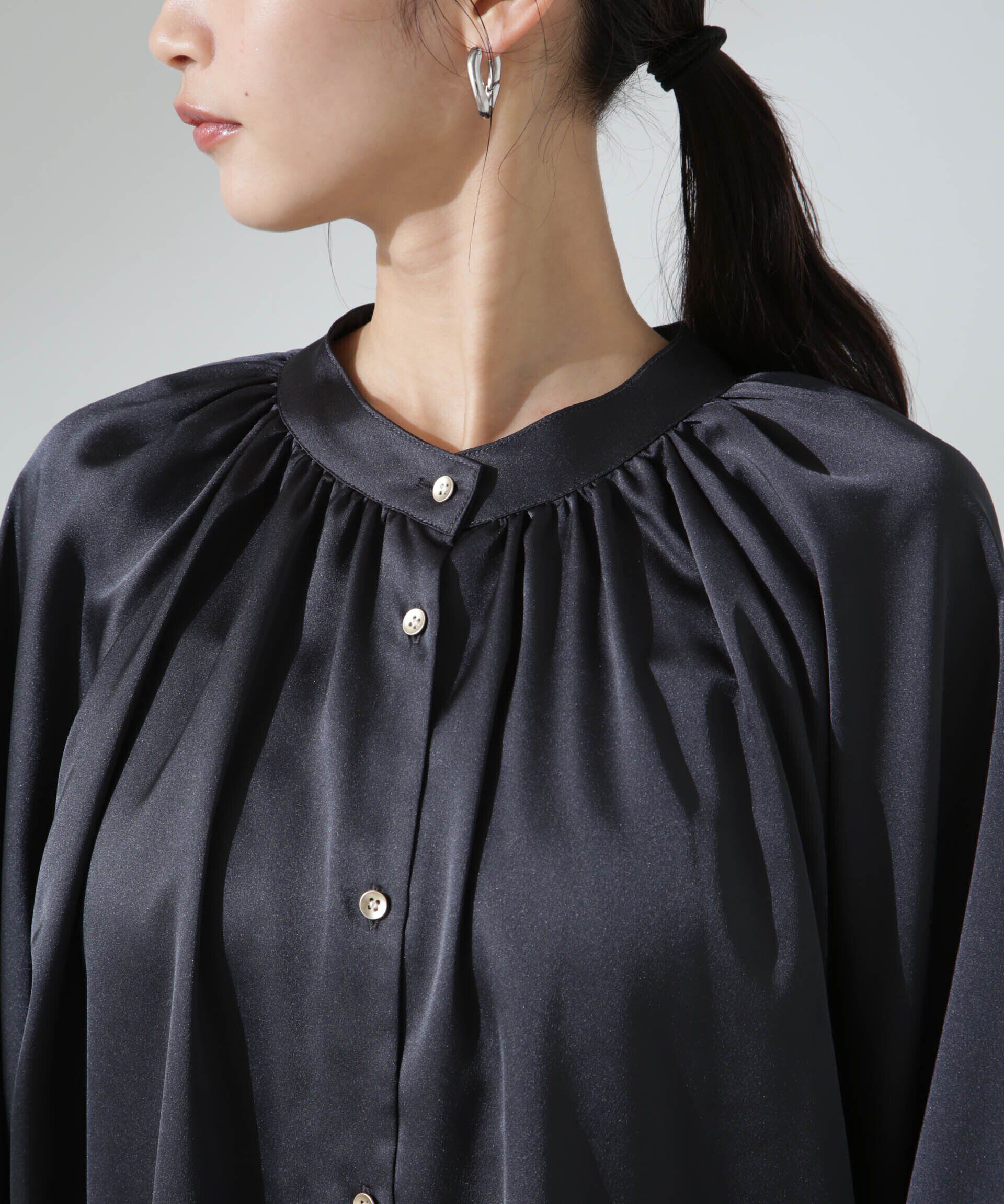 nano･universe「前後2WAYサテンドルマンギャザーブラウス（セットアップ可）」|シャツ・ブラウス|