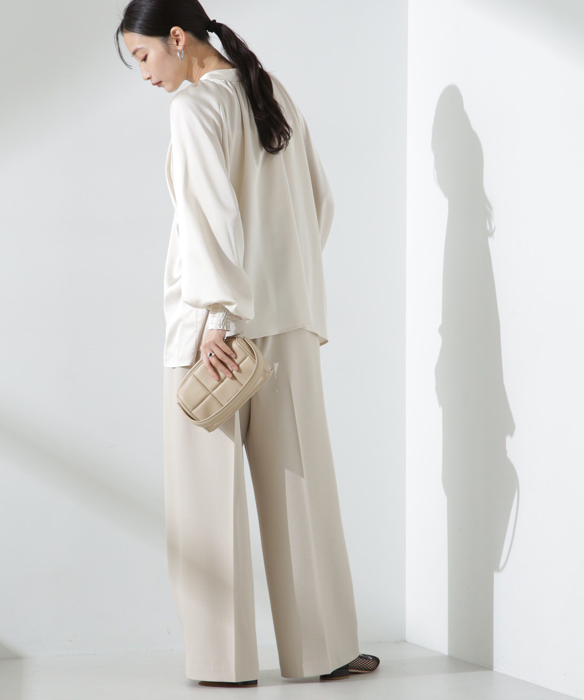 nano･universe「前後2WAYサテンドルマンギャザーブラウス（セットアップ可）」|シャツ・ブラウス|