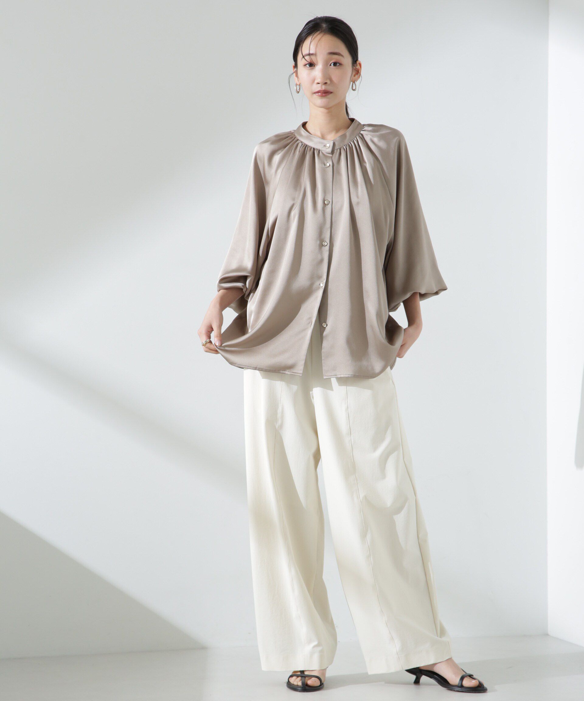 nano･universe「前後2WAYサテンドルマンギャザーブラウス（セットアップ可）」|シャツ・ブラウス|