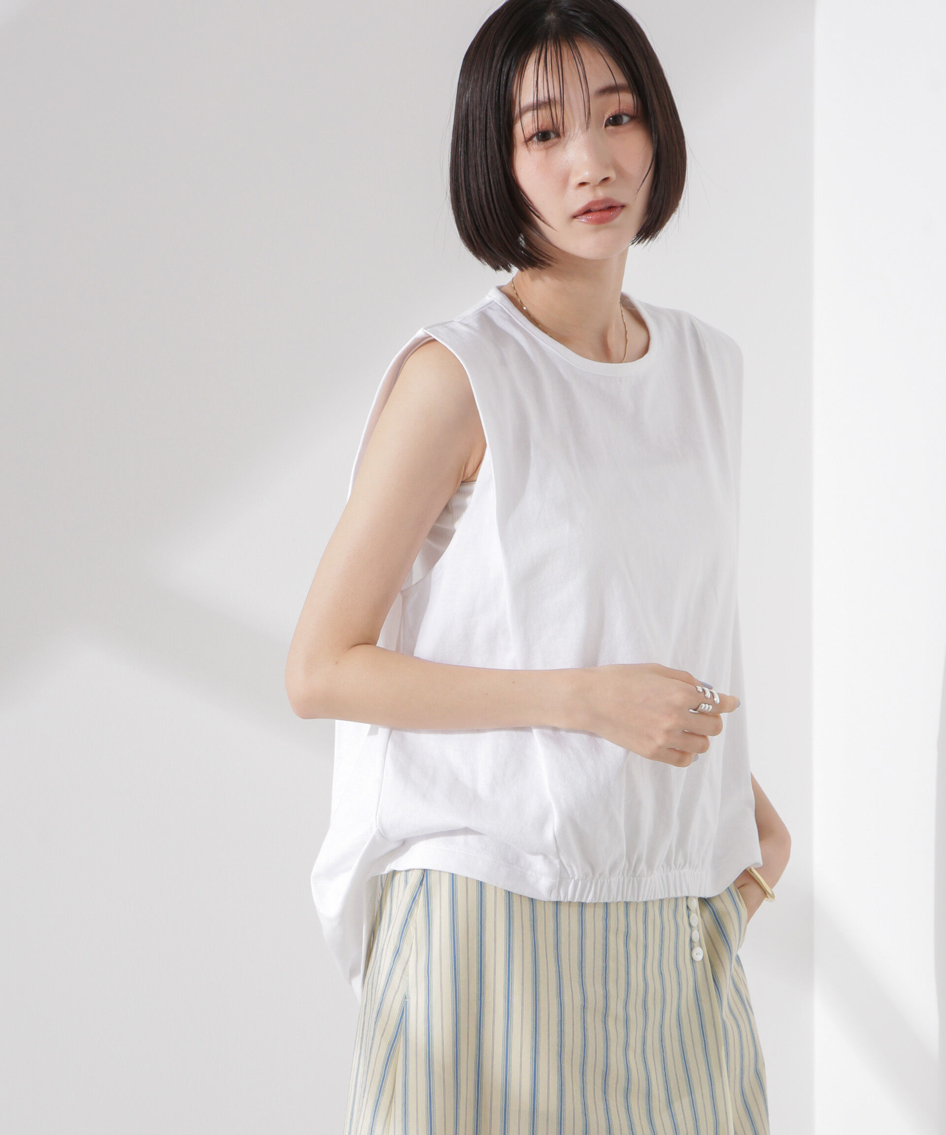 nano･universe「ドライタッチ天竺フロントギャザーヘムノースリーブトップス」|Tシャツ・カットソー|