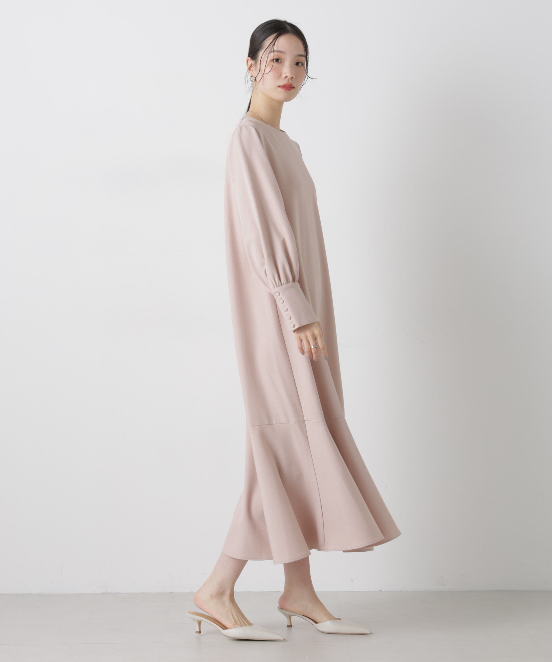 nano･universe「ヘムフレアクルミボタンスリーブワンピース」|ワンピース|