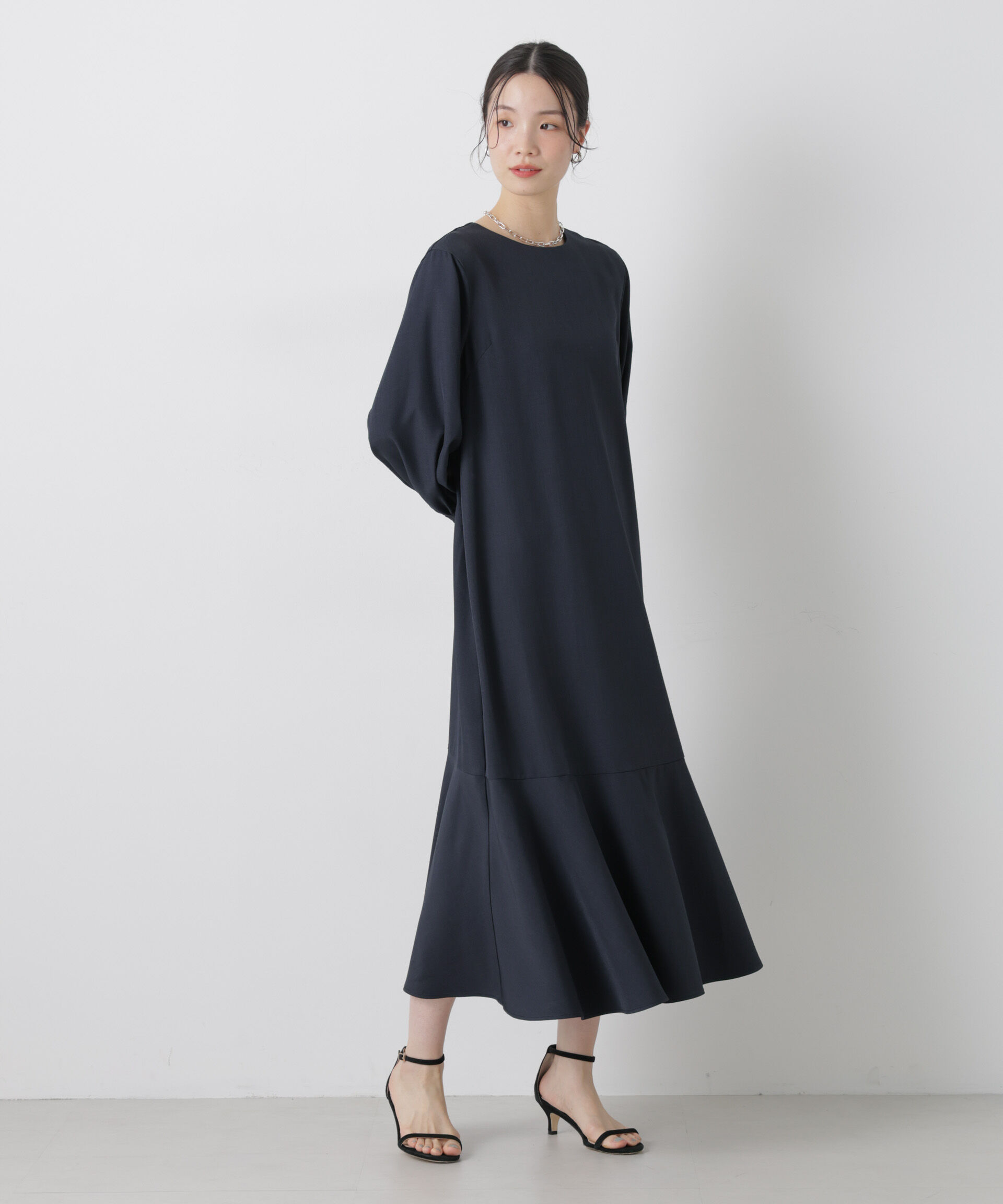 nano･universe「ヘムフレアクルミボタンスリーブワンピース」|ワンピース|