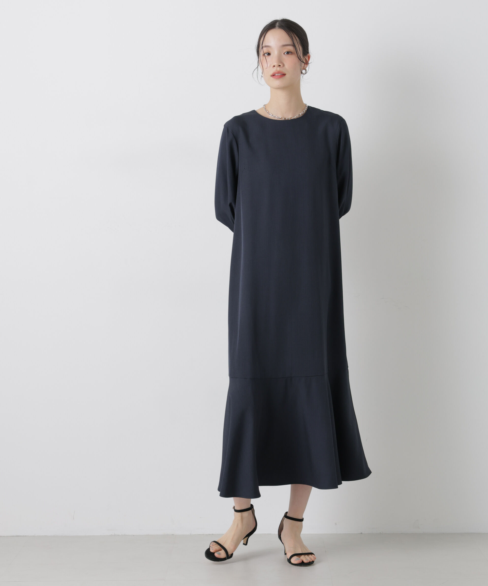 nano･universe「ヘムフレアクルミボタンスリーブワンピース」|ワンピース|