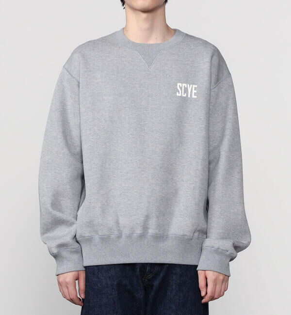  「SCYE BASICS | ロゴ スウェットプルオーバー MEN」|スウェット・ジャージ|