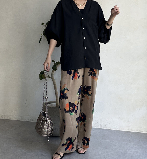  「【新色追加】GOLDボタンVVシャツ」|シャツ・ブラウス|