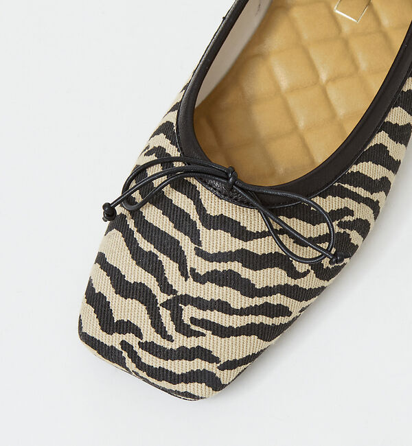 AU BANNISTER「【最高バレエ】スクエアトゥ バレエシューズ」|バレエシューズ|