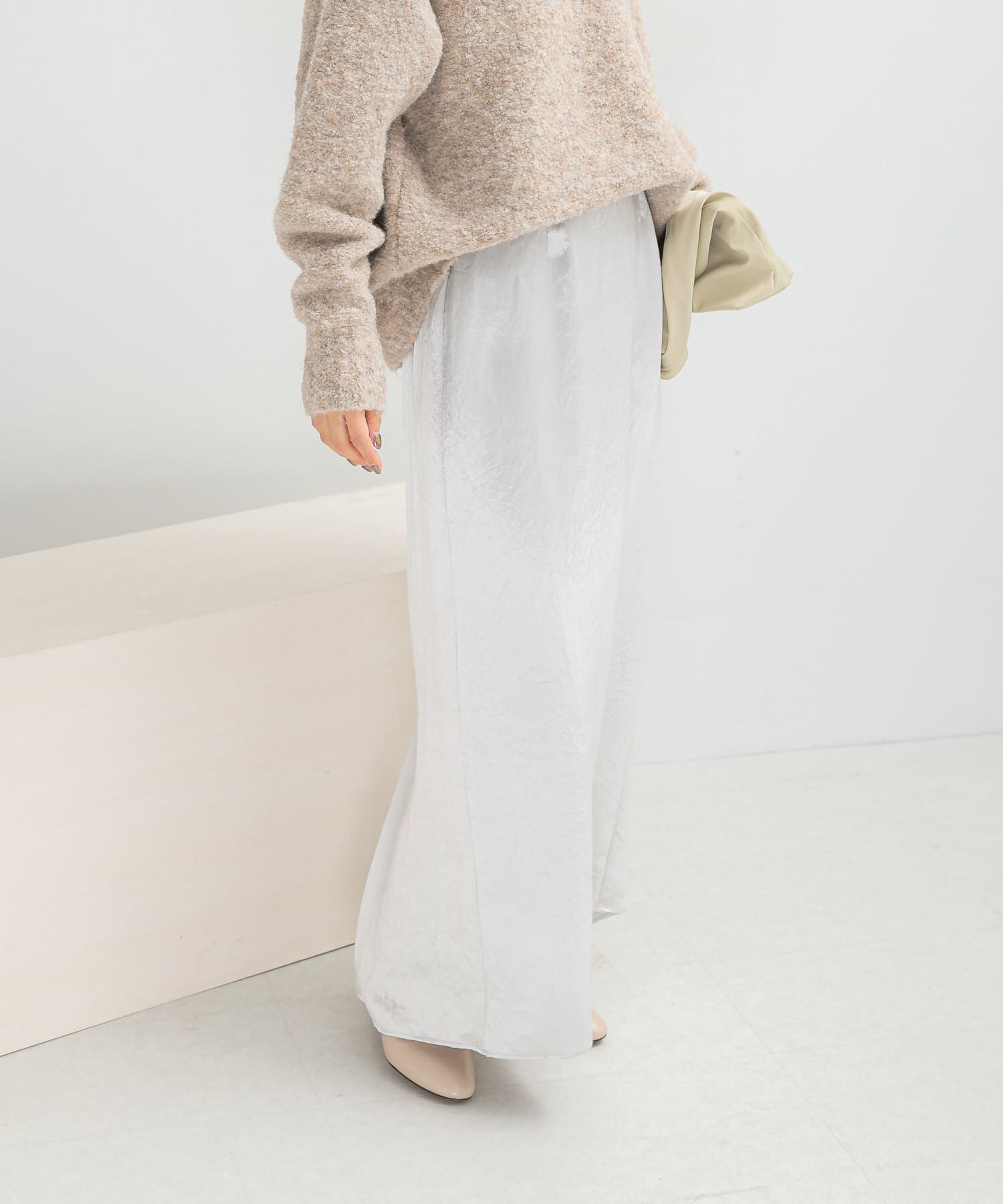 URBAN RESEARCH ROSSO「アセテートサテンストレートスカート」|スカート|