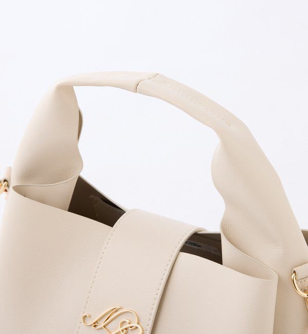  「【リバイバル】エンブレム付きトライアングルバッグ」|ショルダー・メッセンジャー|