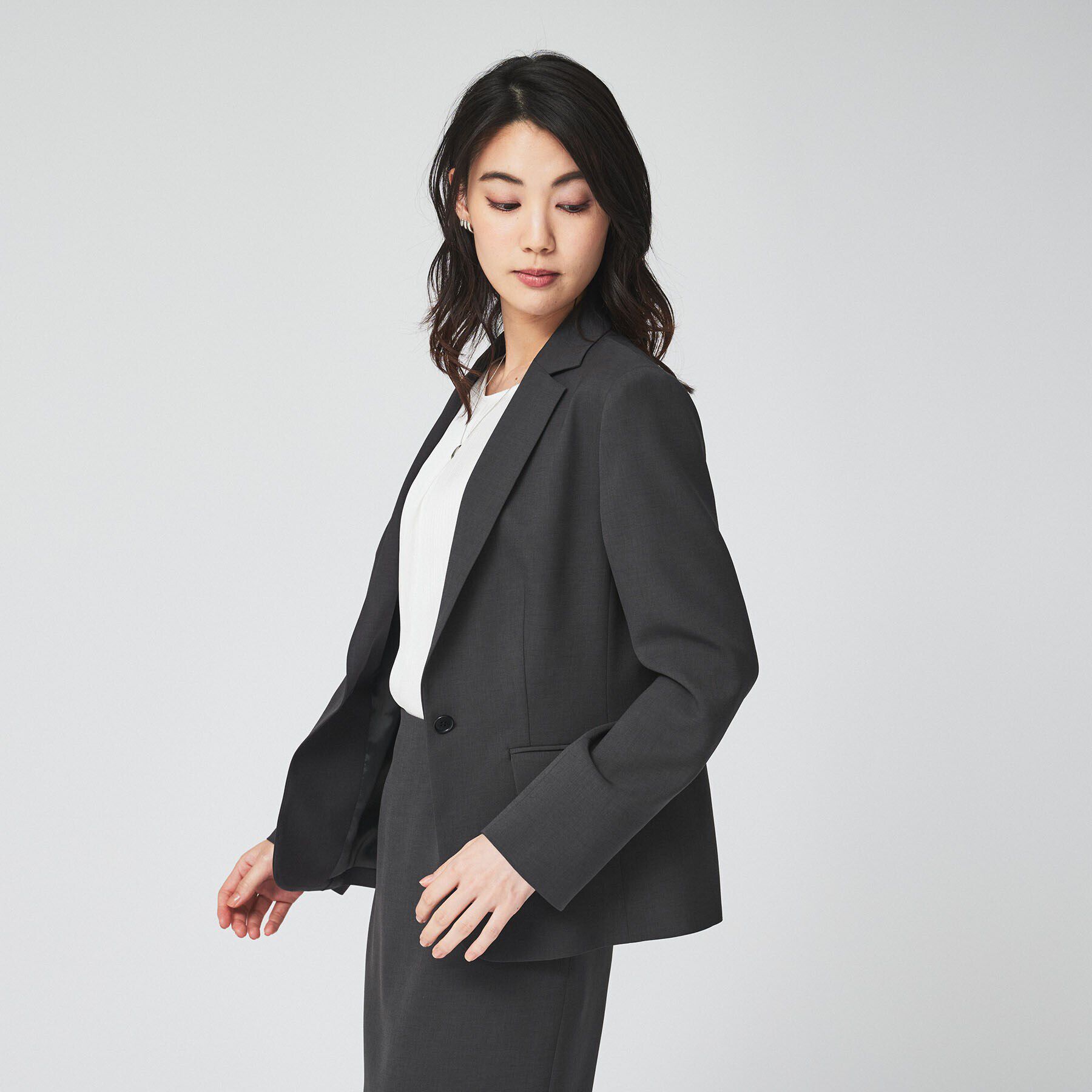 UNTITLED「【通勤スーツ／入卒/セレモニー】ライトウェイト テーラードジャケット」|テーラードジャケット|