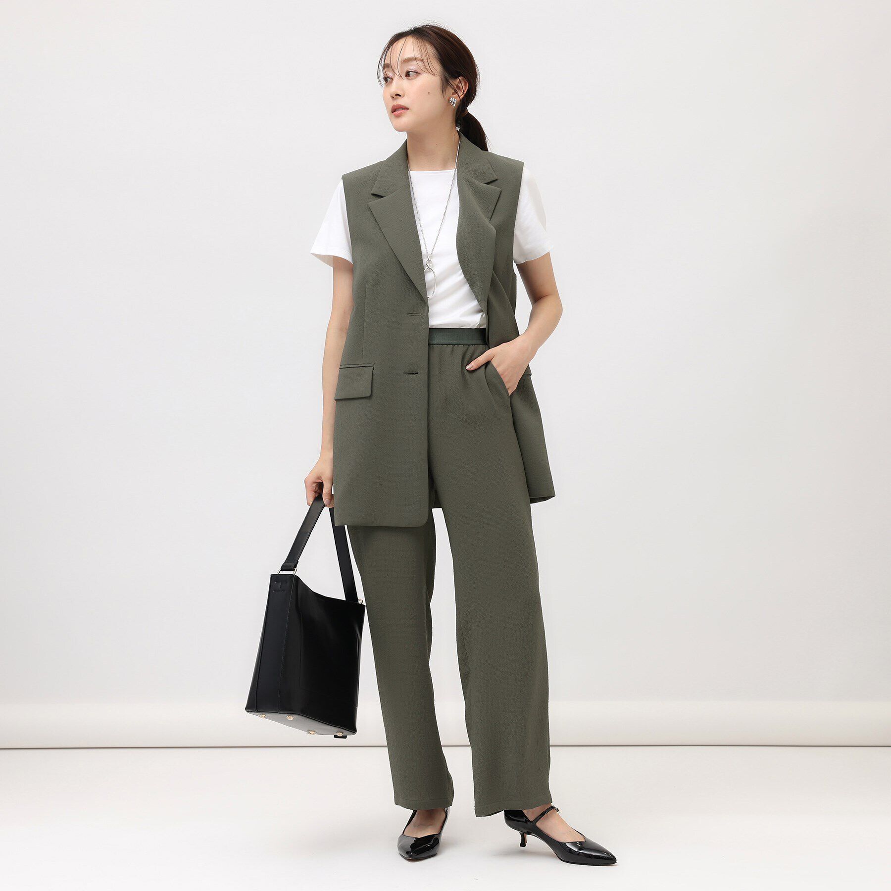 UNTITLED「【凹凸素材/セットアップ可】クレープダブル テーラードベスト」|ベスト・ジレ|