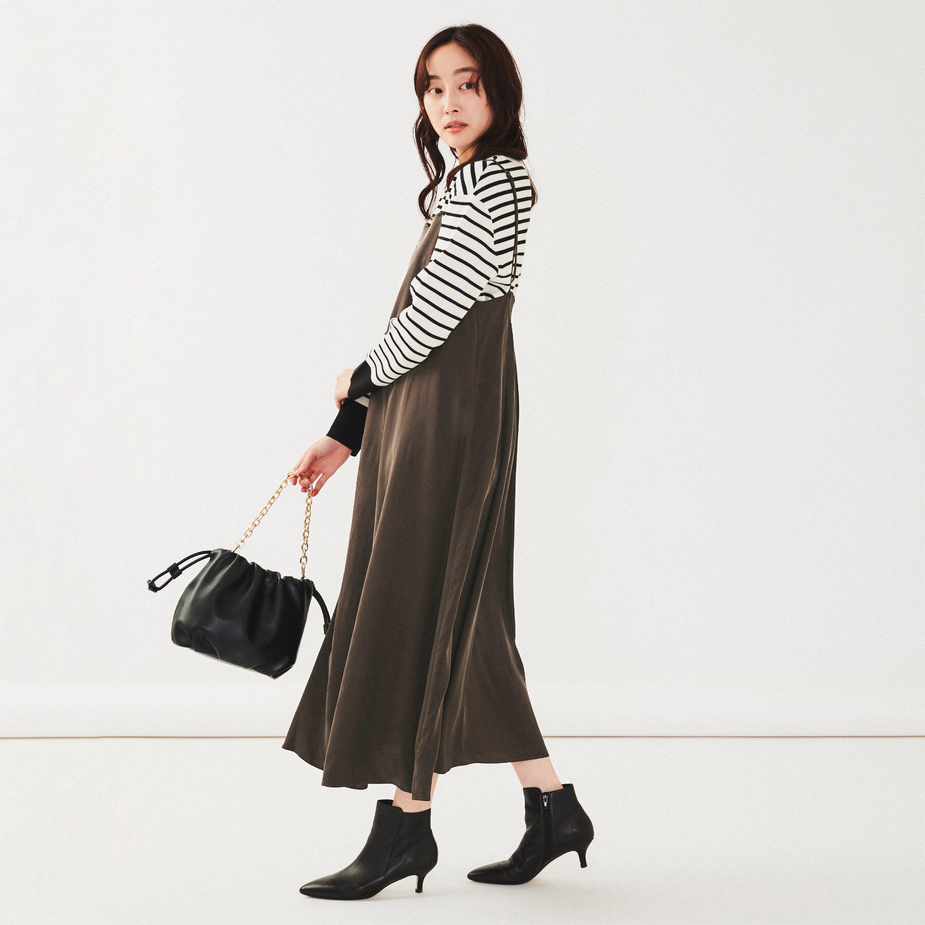 UNTITLED「【着丈調節可能】フィブリルサテン キャミワンピース」|ワンピース|