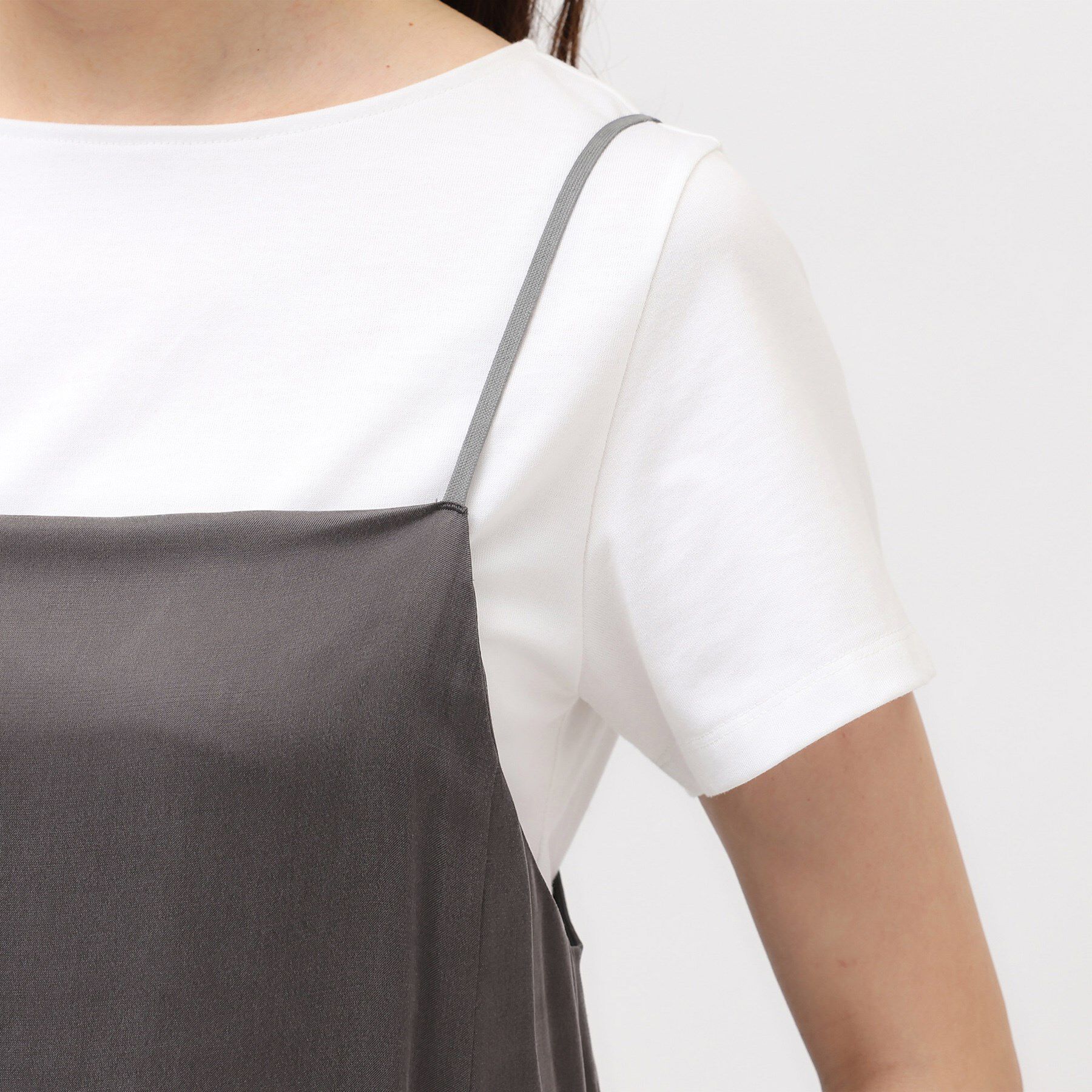 UNTITLED「【着丈調節可能】フィブリルサテン キャミワンピース」|ワンピース|