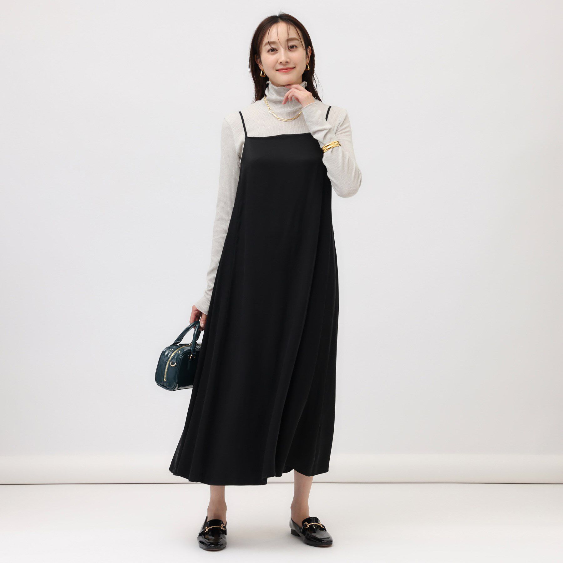 UNTITLED「【着丈調節可能】フィブリルサテン キャミワンピース」|ワンピース|