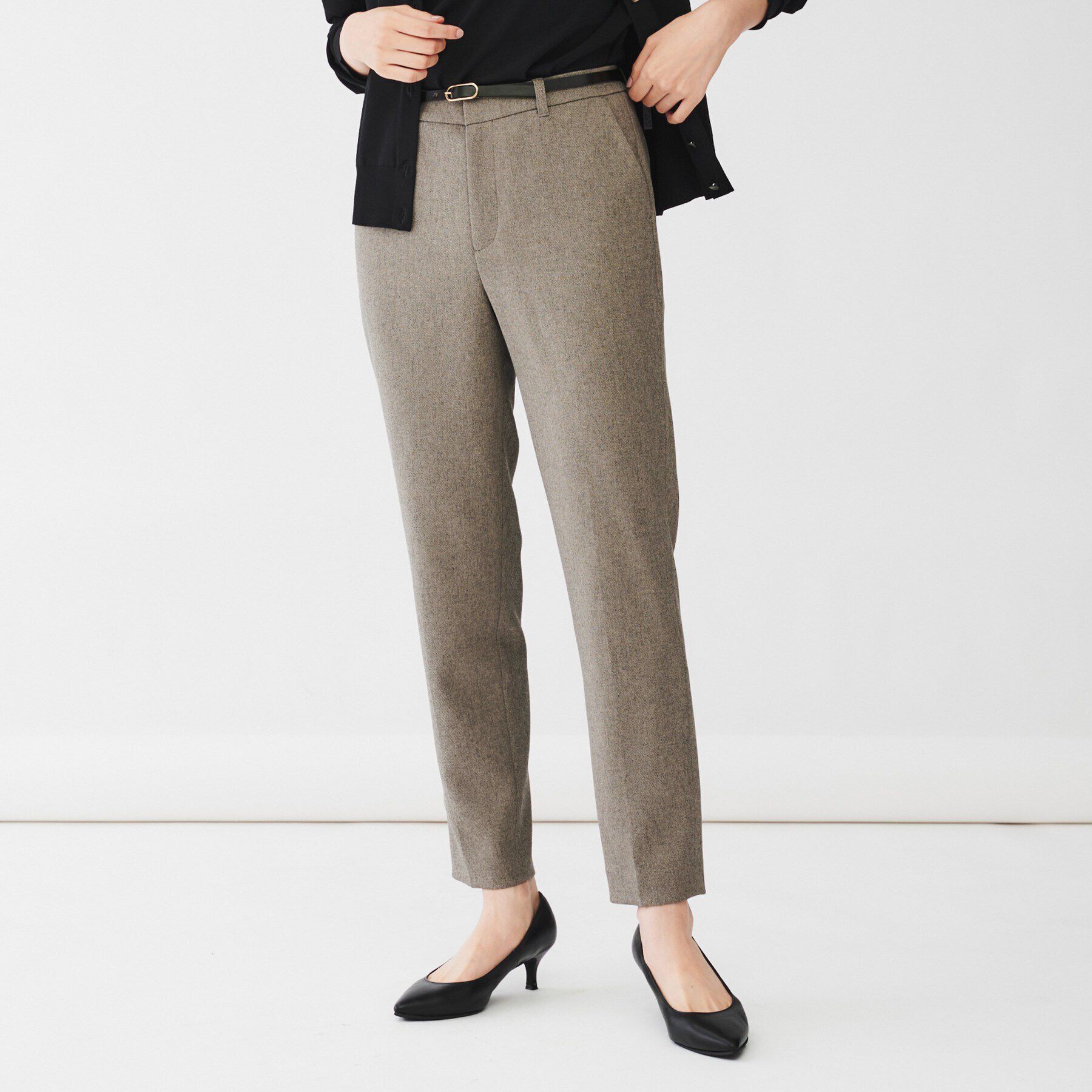 UNTITLED「【通勤スーツ／入卒/セレモニー】ウーステッドカルゼ テーパードパンツ」|その他|トープ(054)