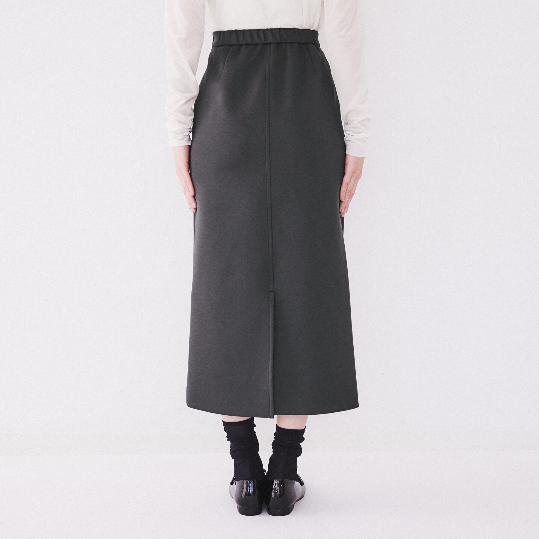 UNTITLED「【セットアップ可能/後ろウエストゴム】ダンボールジャージ ナロースカート」|スカート|