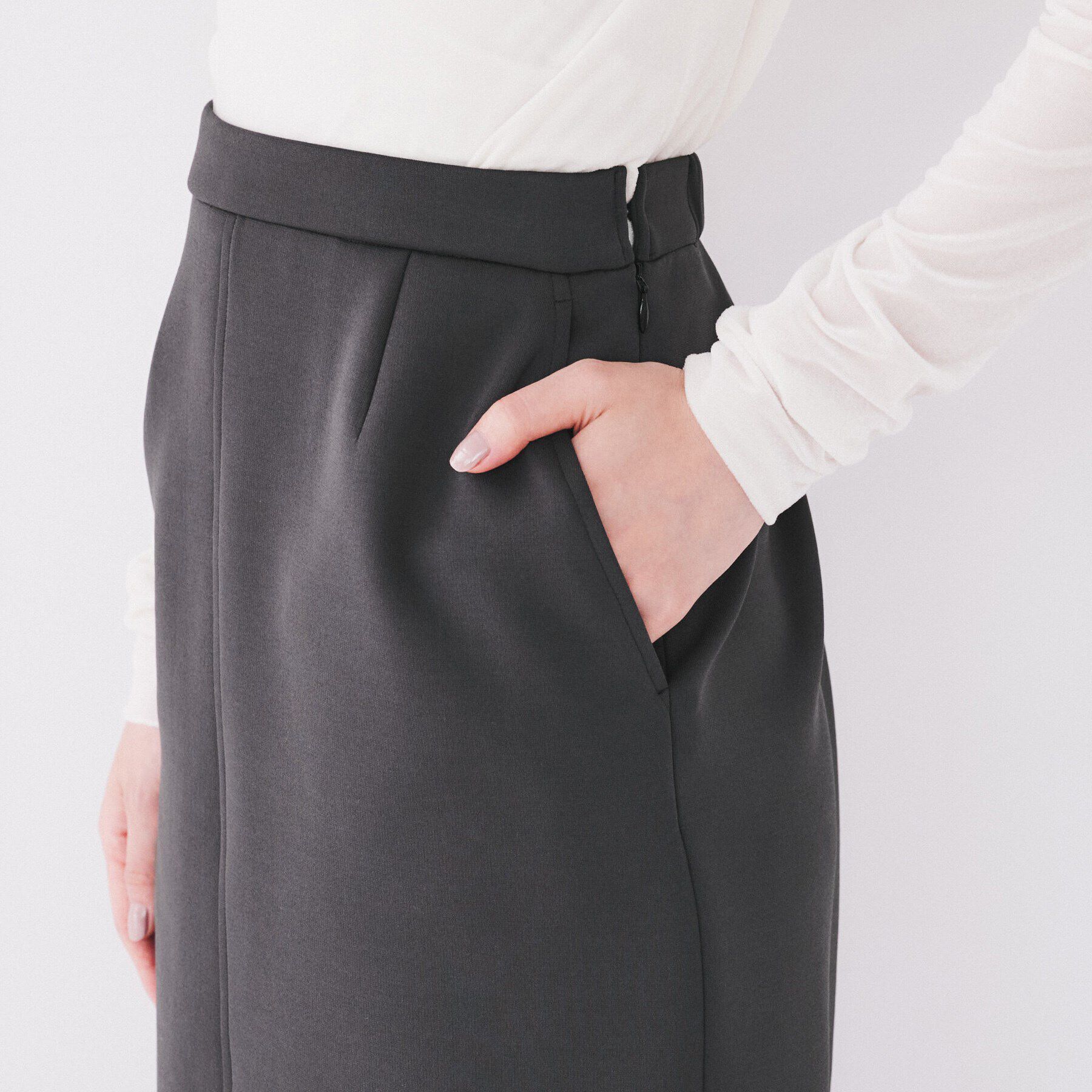 UNTITLED「【セットアップ可能/後ろウエストゴム】ダンボールジャージ ナロースカート」|スカート|