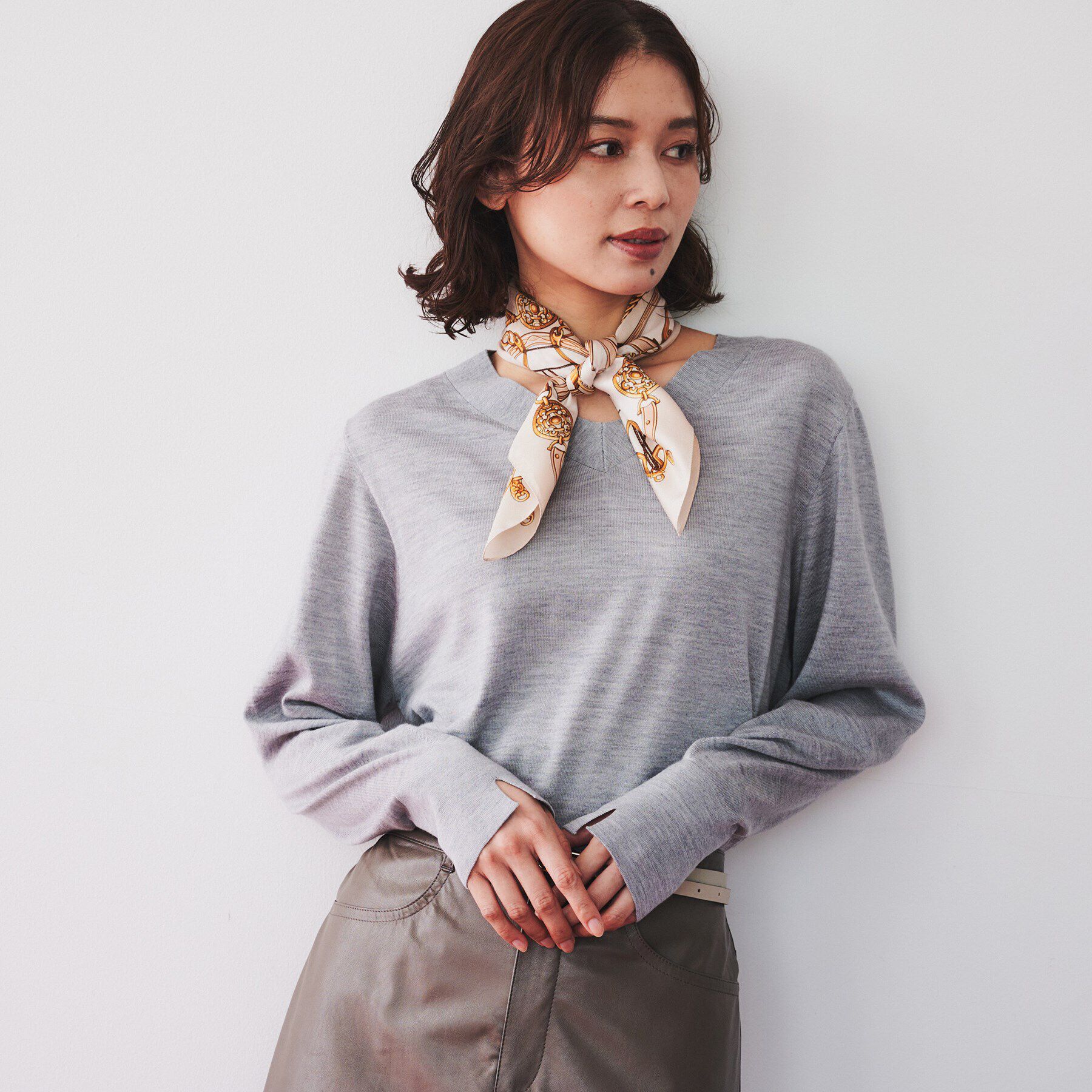 UNTITLED「【アンサンブル可能/洗える】シルクウールカシミヤ Vネックニット」|ニット・セーター|