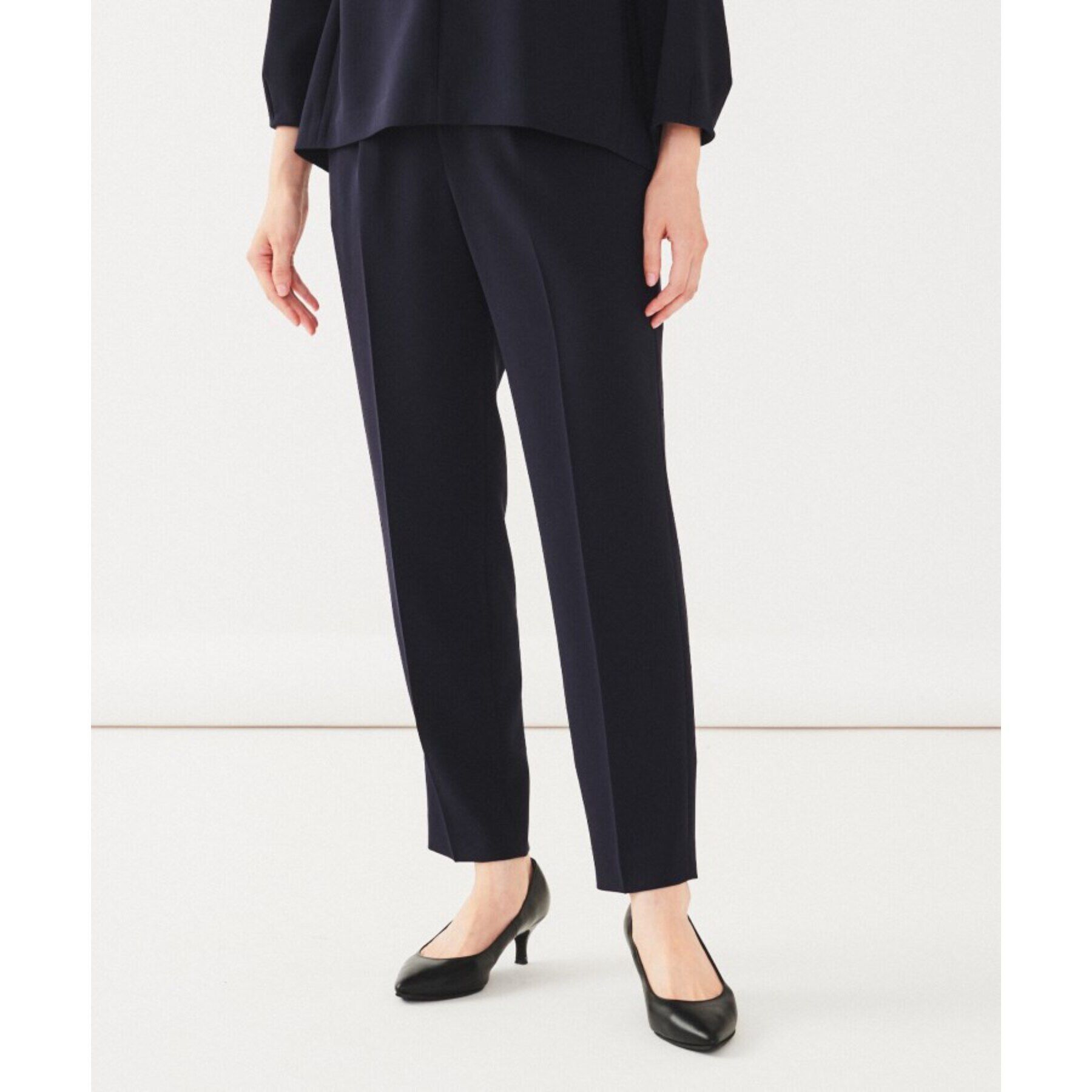 UNTITLED「【通勤スーツ】タックテーパードパンツ」|その他|