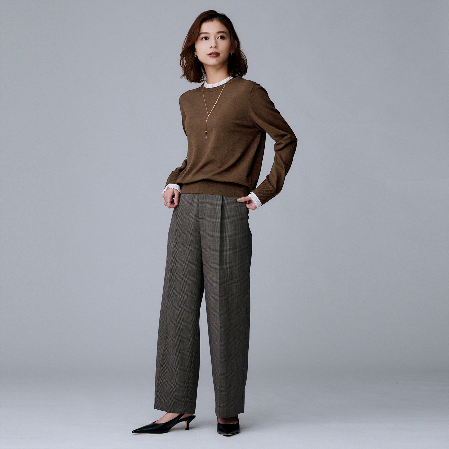 UNTITLED「【フリル取り外し可/きれいめエレガント】フリルシャツレイヤード風ニット」|ニット・セーター|