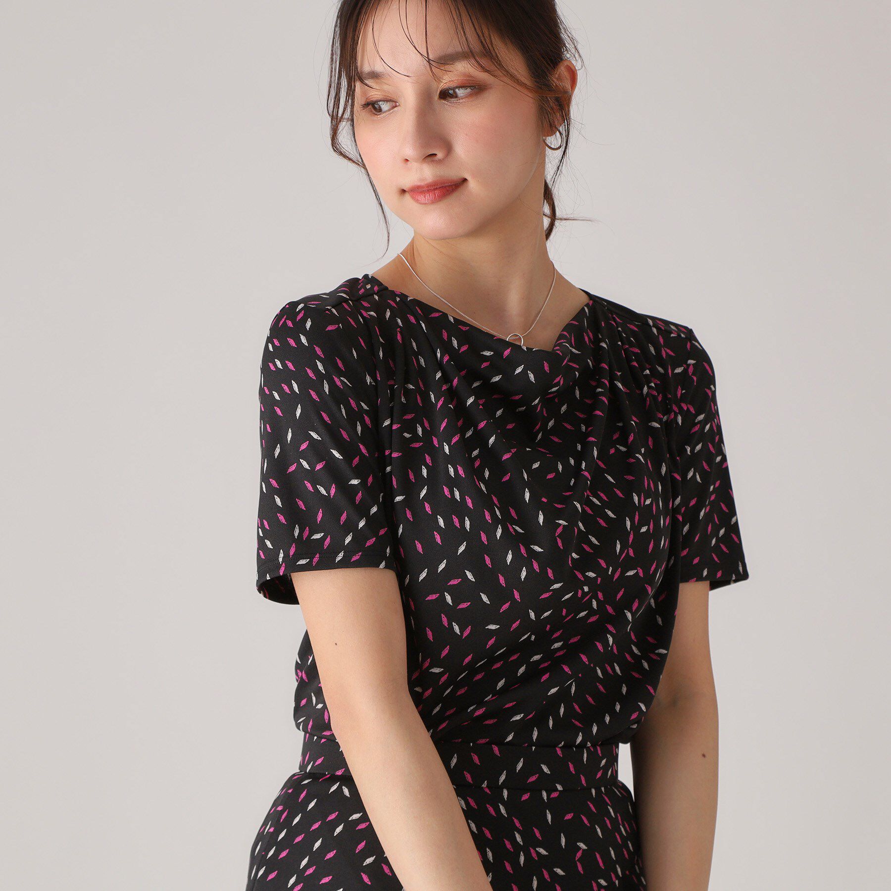 COUP DE CHANCE「【洗える／日本製】ジオメトリック柄カットソー」|Tシャツ・カットソー|ブラック(119)