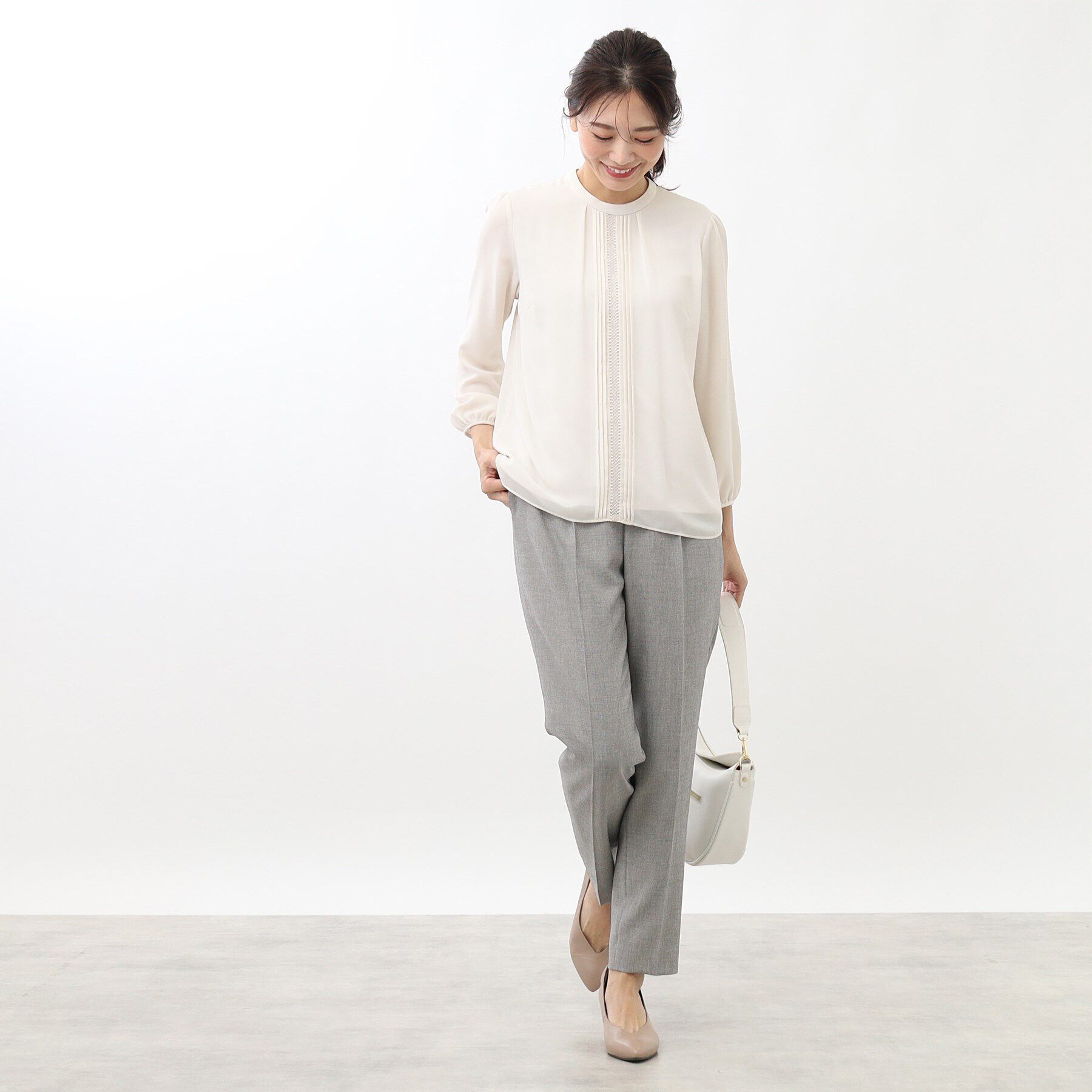 Reflect「【ジャケットのインナーにおすすめ】フロントディティールブラウス」|シャツ・ブラウス|