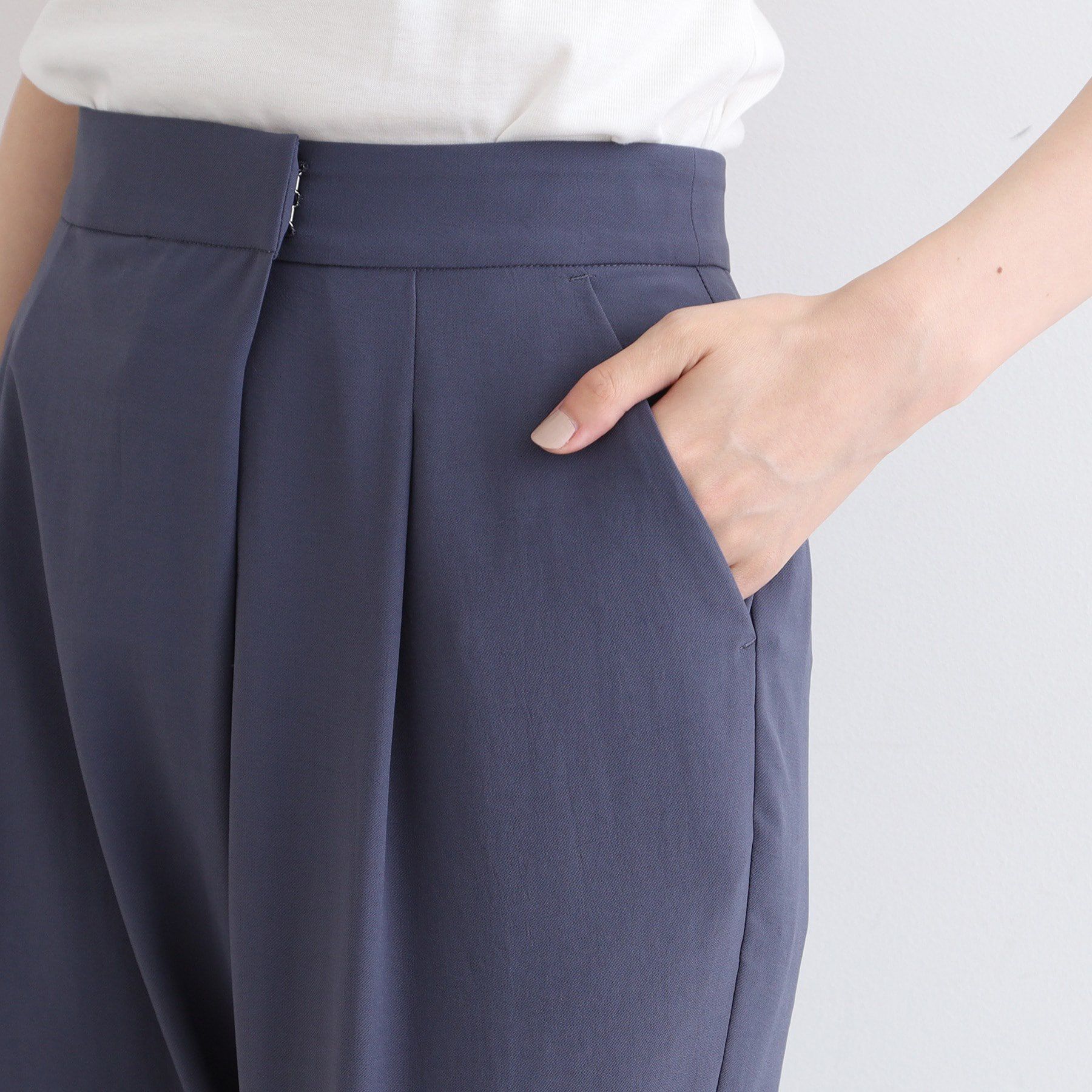 INDIVI「【洗える／UVケア／SETUP可能】ラップ風テーパードパンツ」|その他|