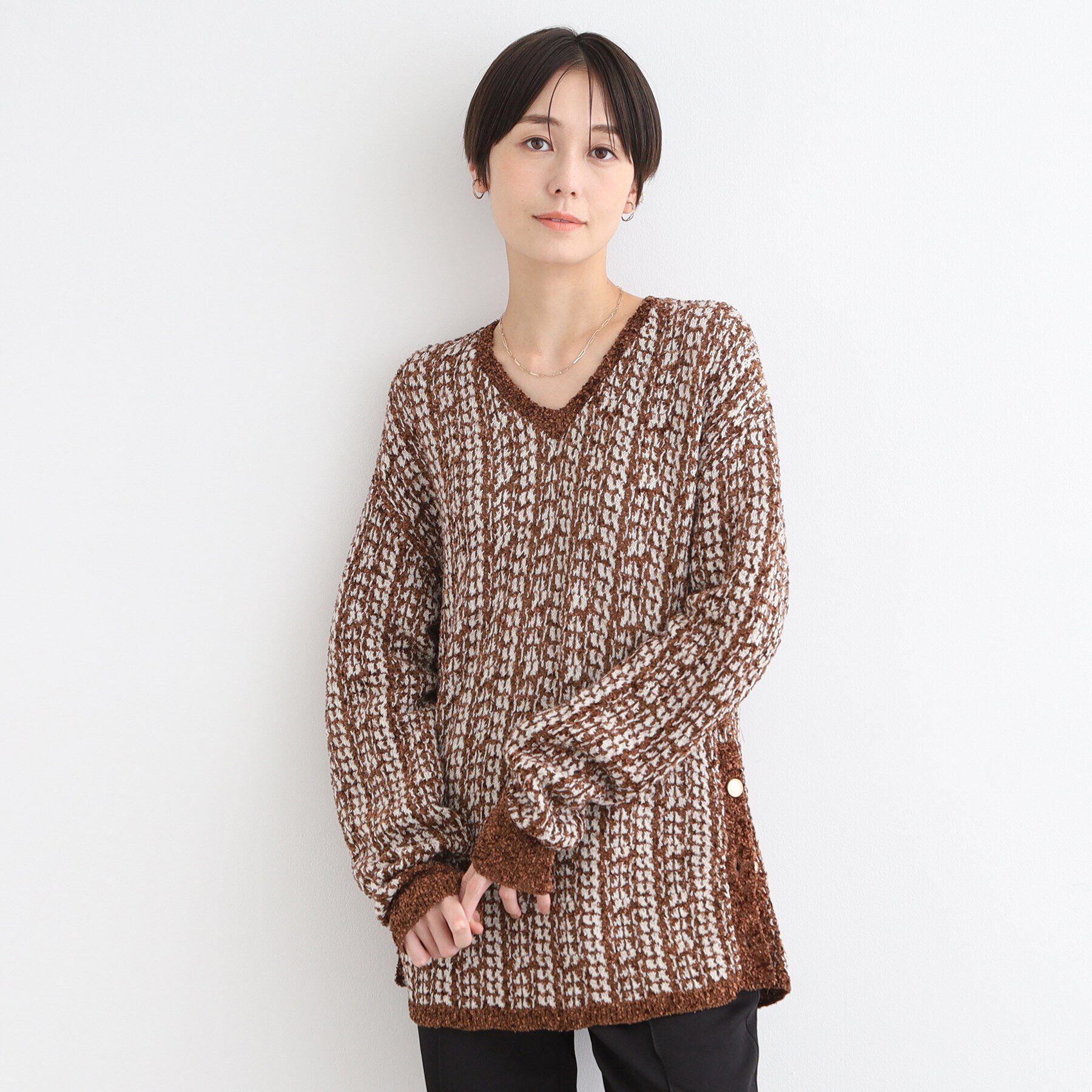 INDIVI「【洗える／映え】ツイーディーVネックニット」|ニット・セーター|